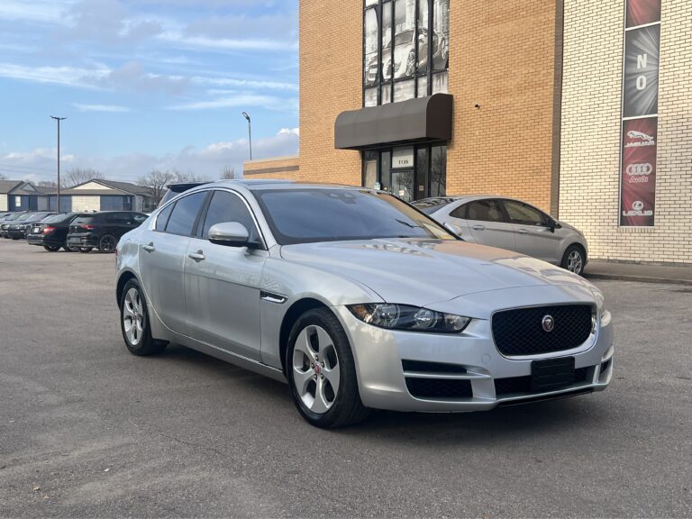 2017 JAGUAR XE XE used vehicle for sale in Houston