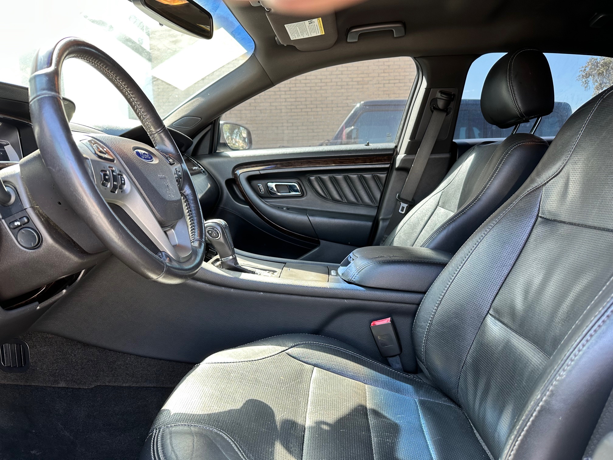 2015 FORD TAURUS LIMITED used vehicle for sale in Houston