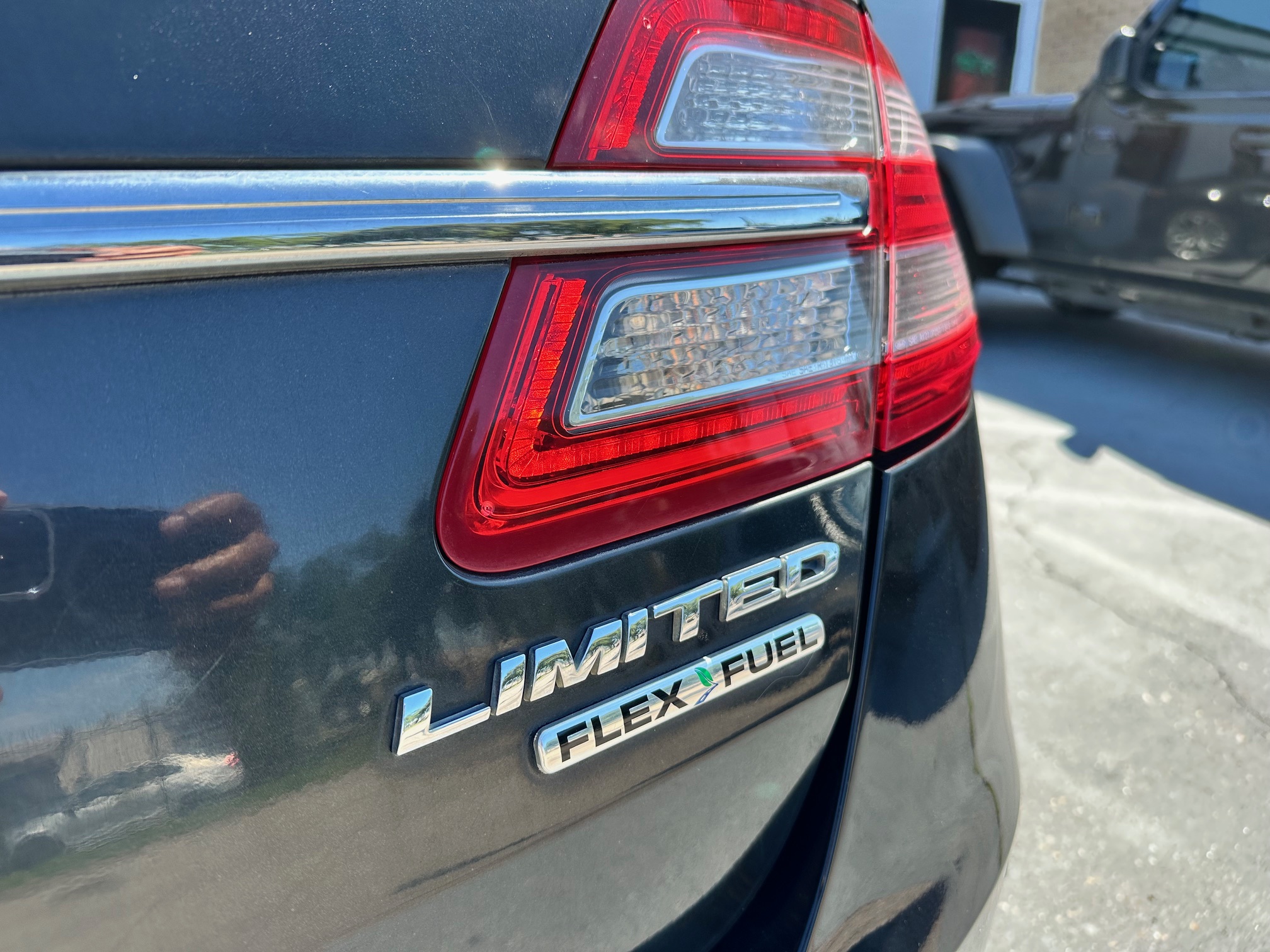 2015 FORD TAURUS LIMITED used vehicle for sale in Houston