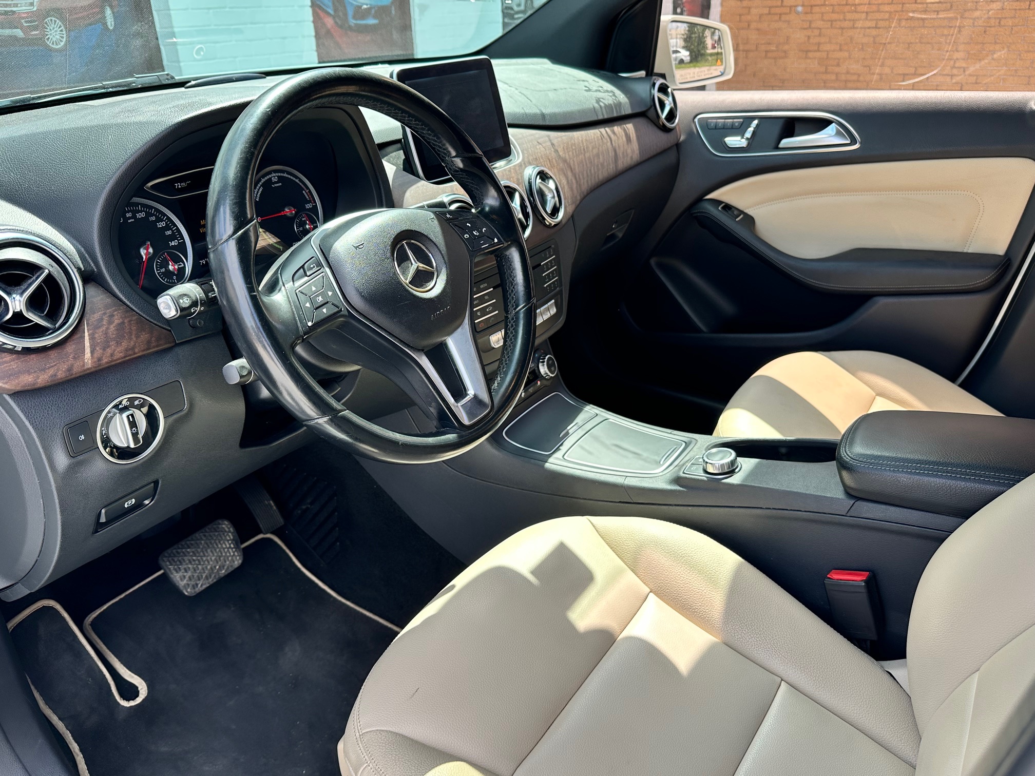 2015 MERCEDES BENZ B-CLASS used vehicle for sale in Houston