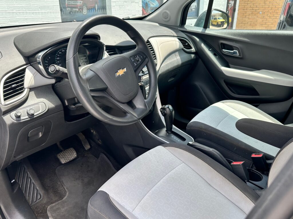 2020 CHEVROLET TRAX LS used vehicle for sale in Houston