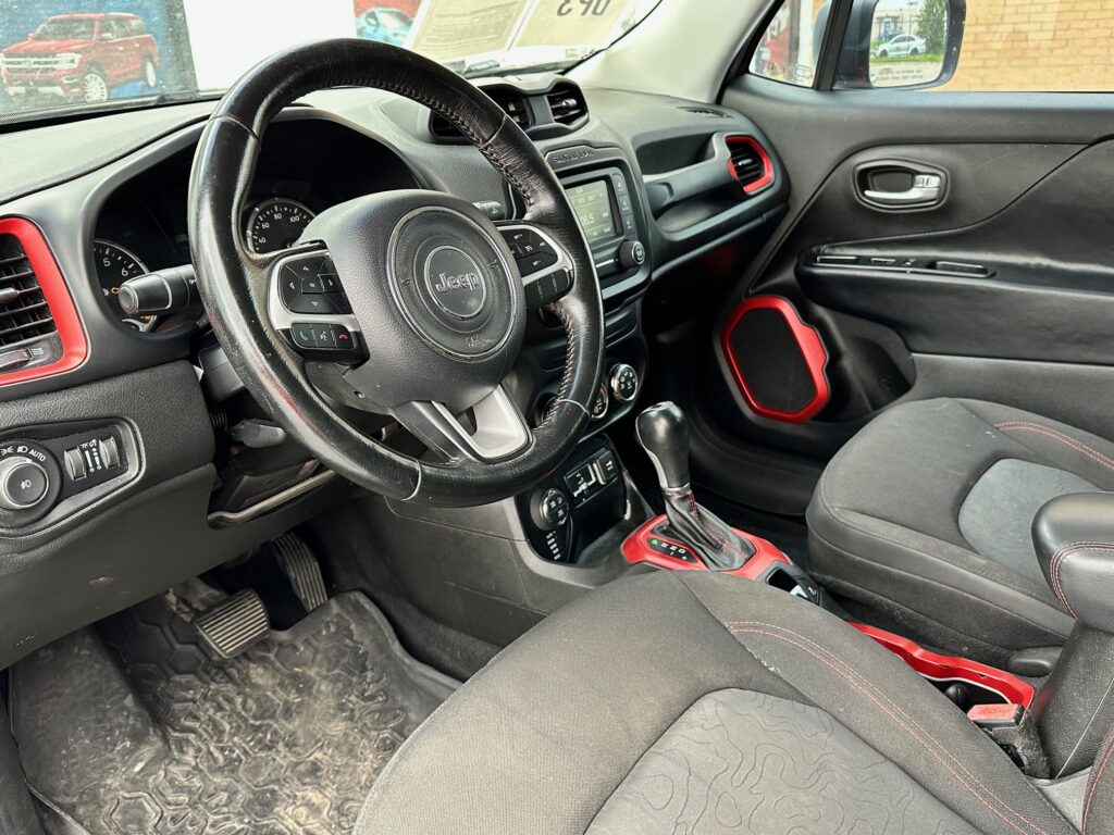 2016 JEEP RENEGADE TRAILHAWK used vehicle for sale in Houston