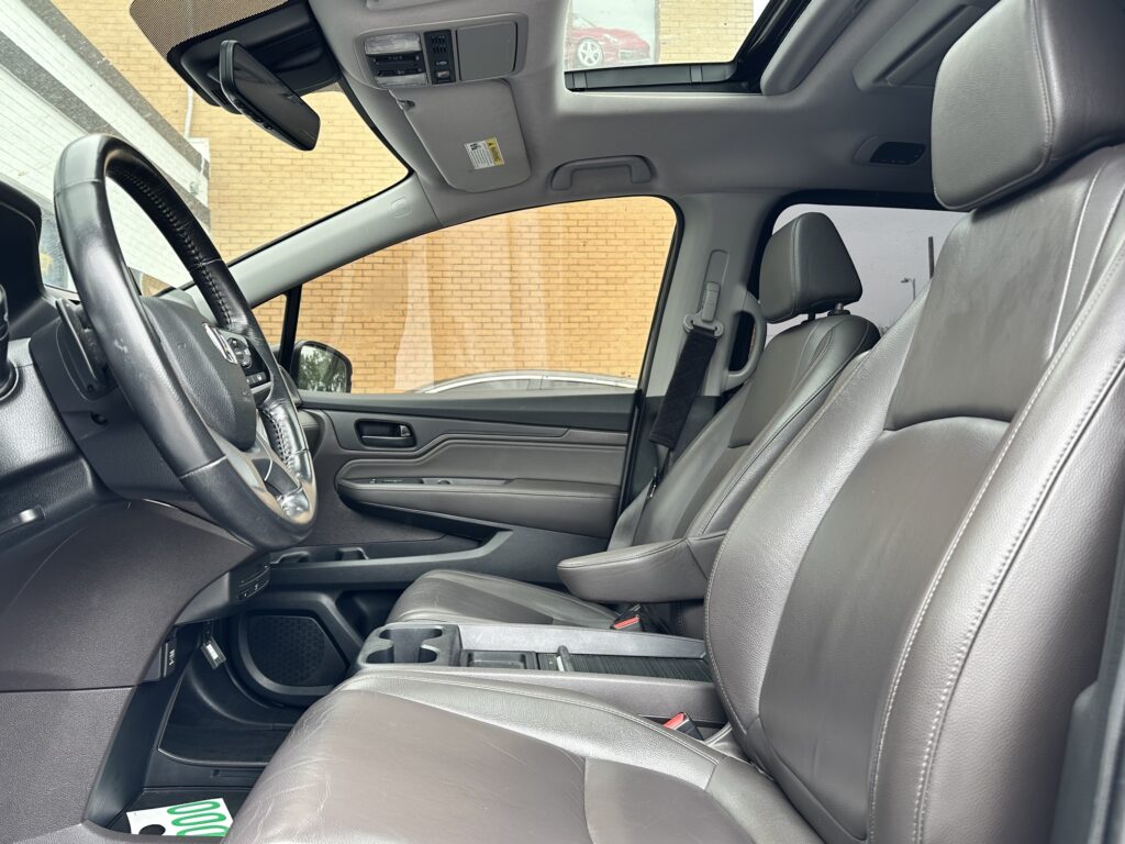 2019 HONDA ODYSSEY TOURING used vehicle for sale in Houston