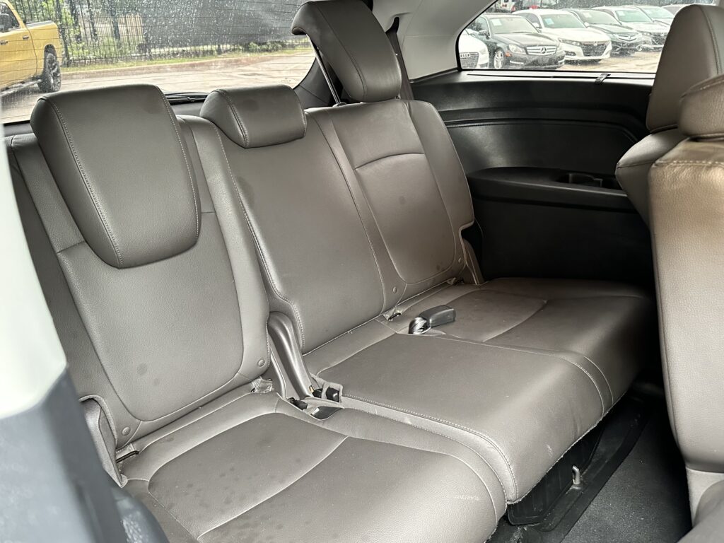2019 HONDA ODYSSEY TOURING used vehicle for sale in Houston