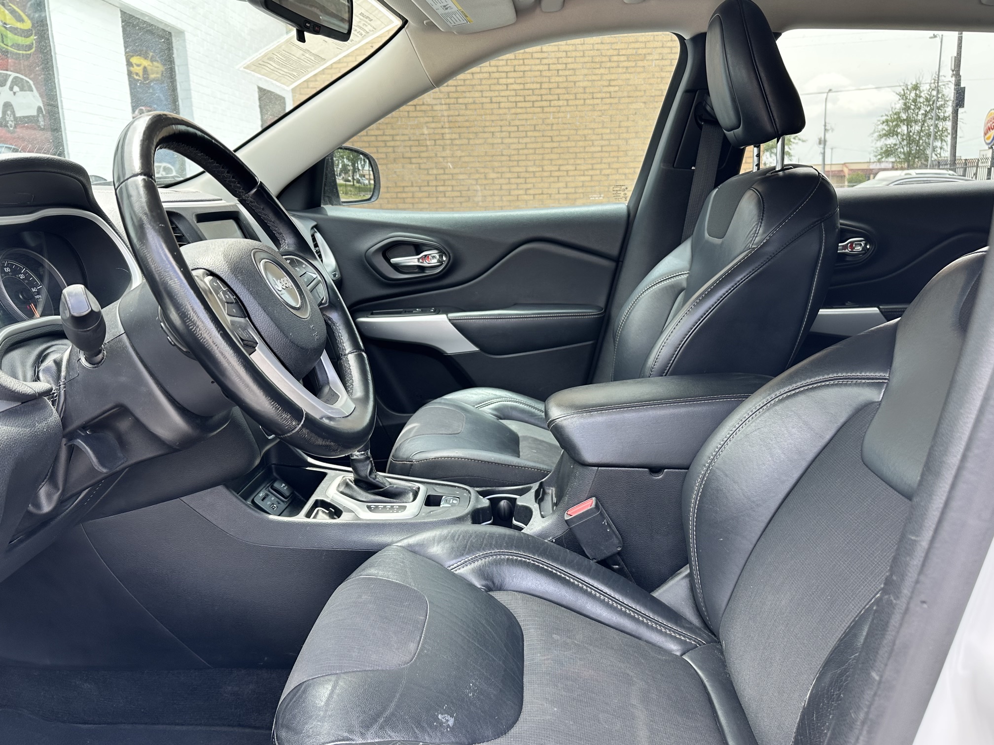 2018 JEEP CHEROKEE LATITUDE PLUS used vehicle for sale in Houston