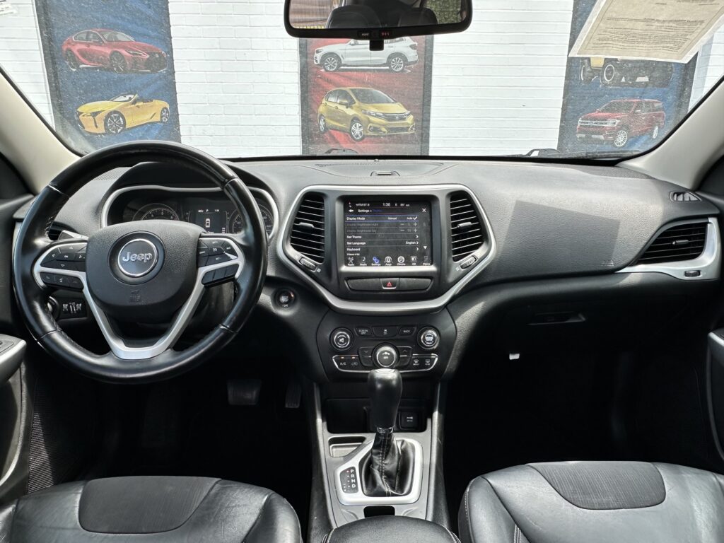 2018 JEEP CHEROKEE LATITUDE PLUS used vehicle for sale in Houston