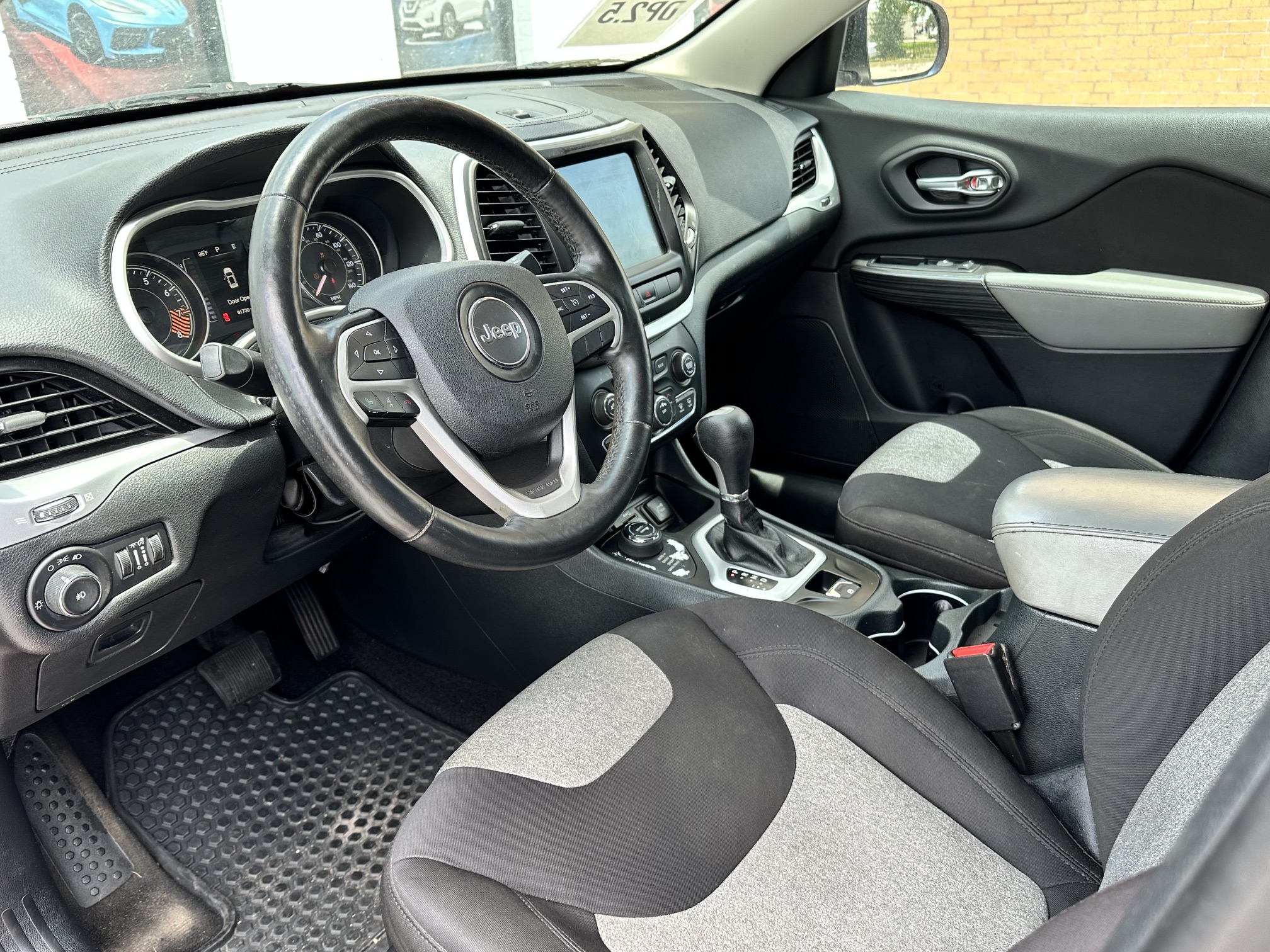 2014 JEEP CHEROKEE LATITUDE used vehicle for sale in Houston