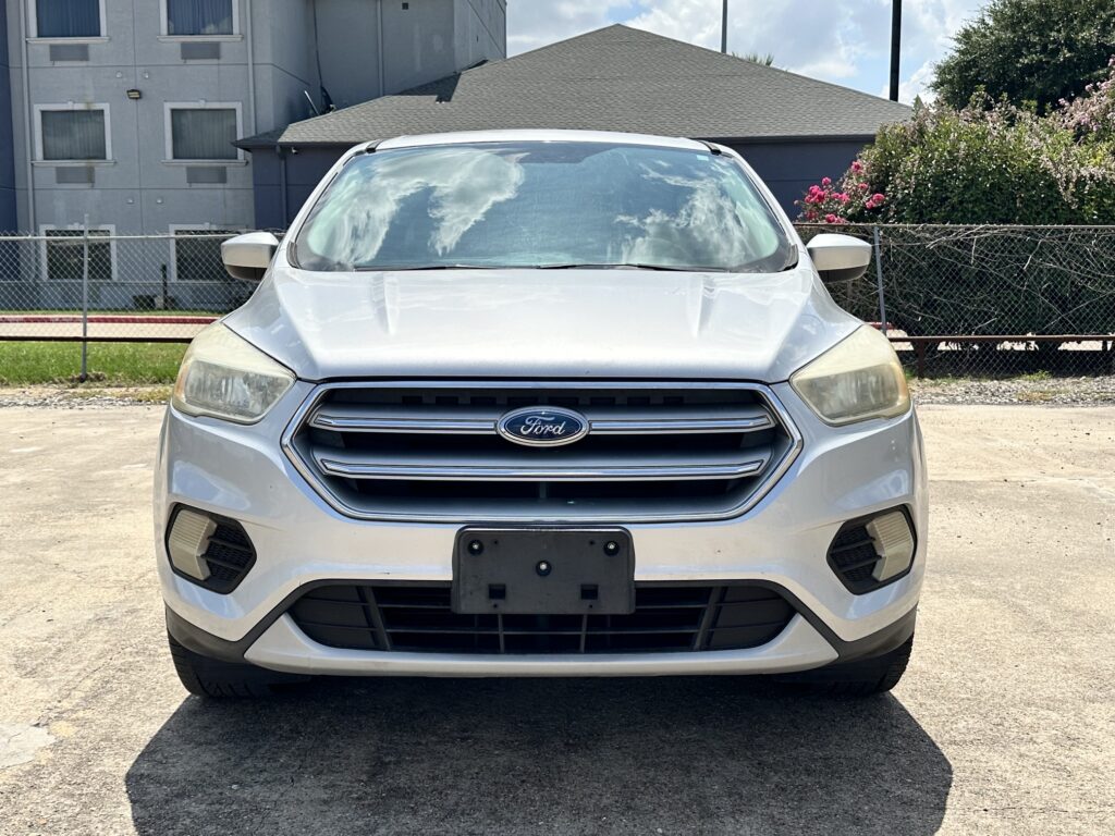 2017 FORD ESCAPE SE used vehicle for sale in Houston