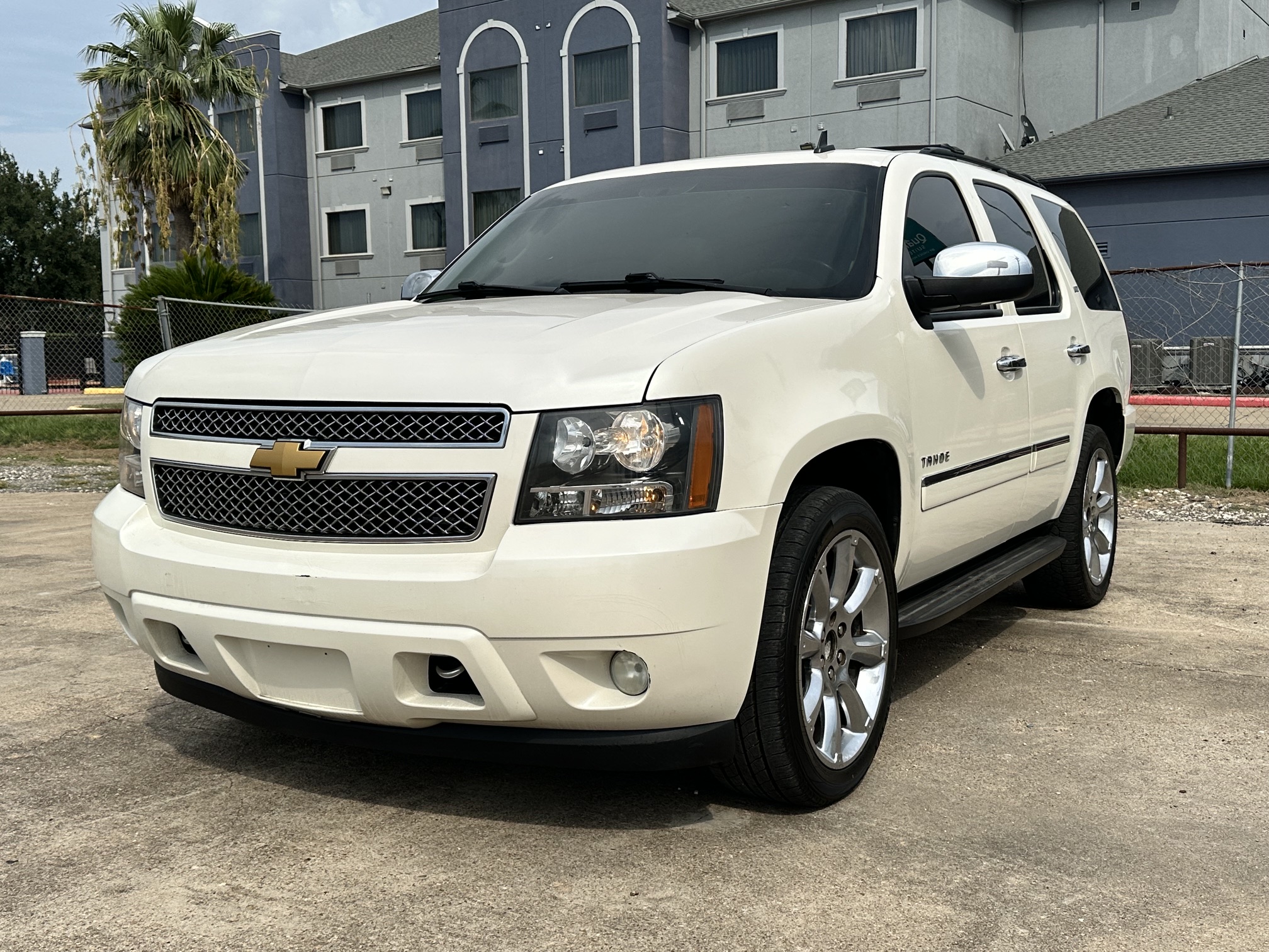 2014 CHEVY TAHOE LTZ used vehicle for sale in Houston