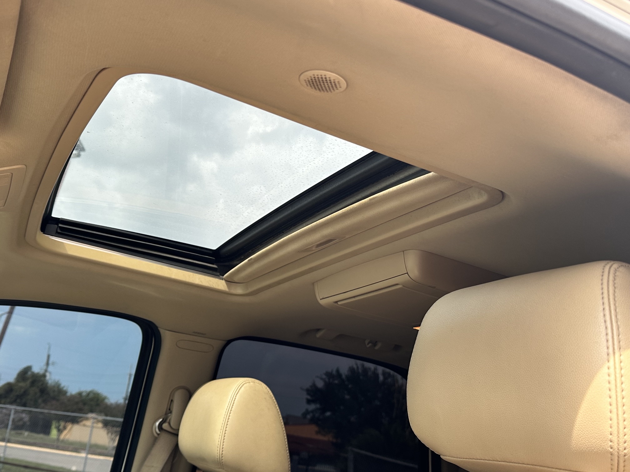 2014 CHEVY TAHOE LTZ used vehicle for sale in Houston