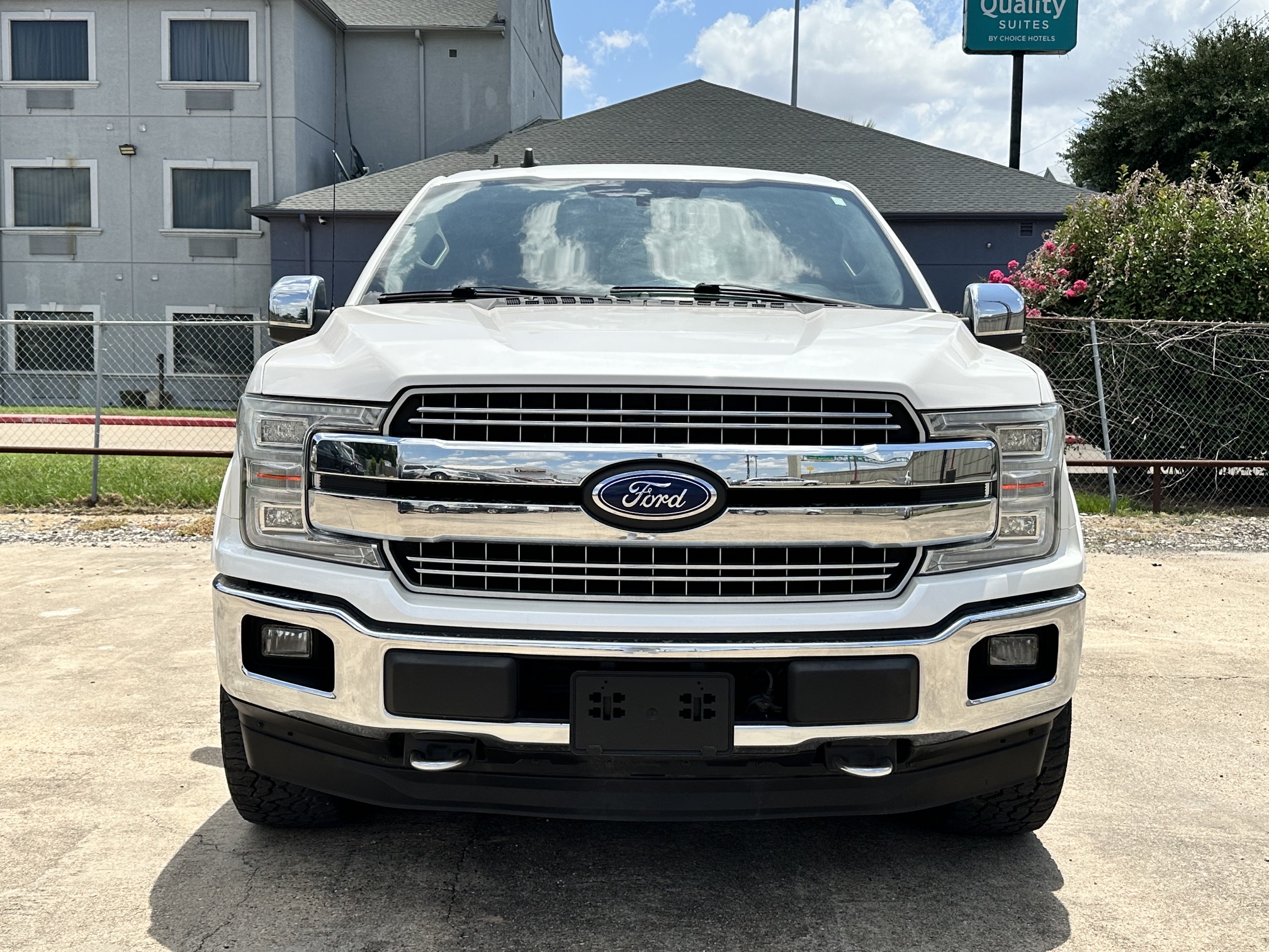 2019 FORD F-150 LARIAT used vehicle for sale in Houston