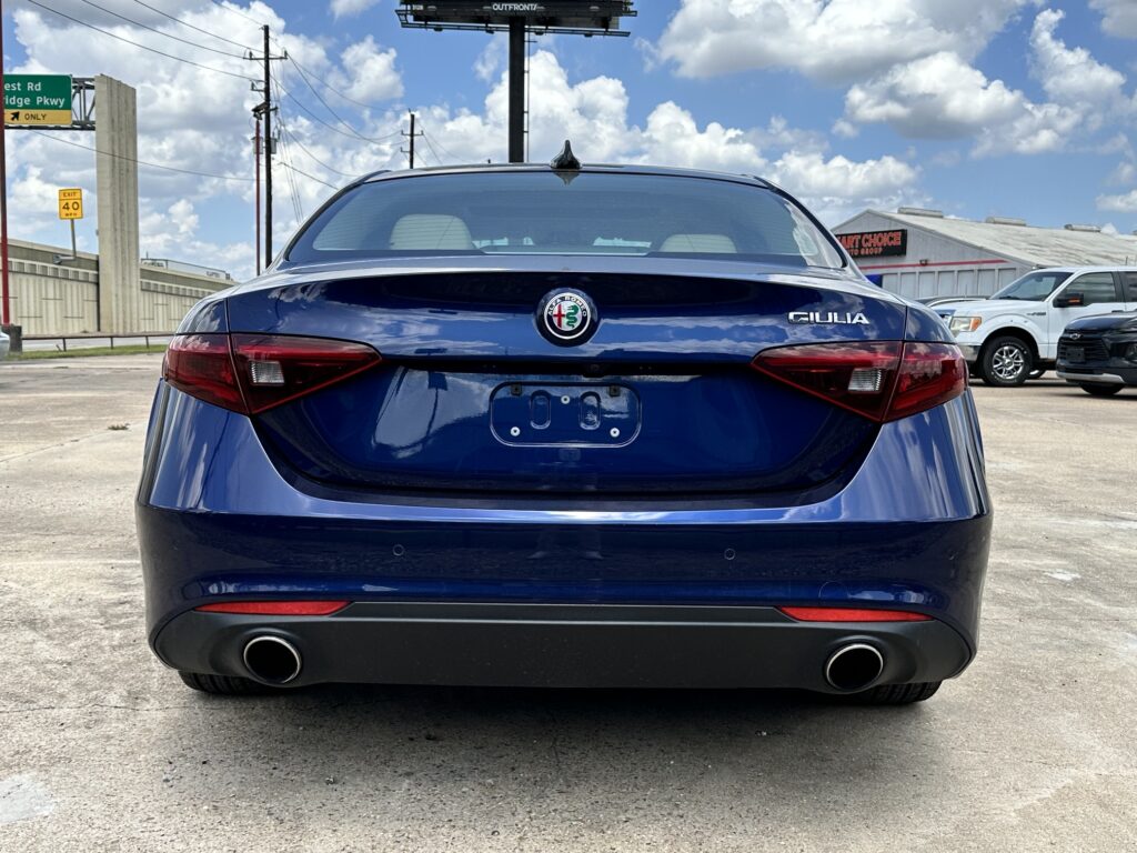 2017 ALFA ROMEO GIULIA used vehicle for sale in Houston
