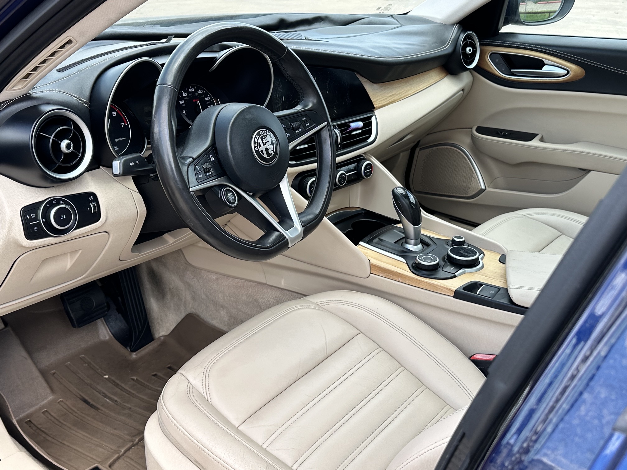 2017 ALFA ROMEO GIULIA used vehicle for sale in Houston