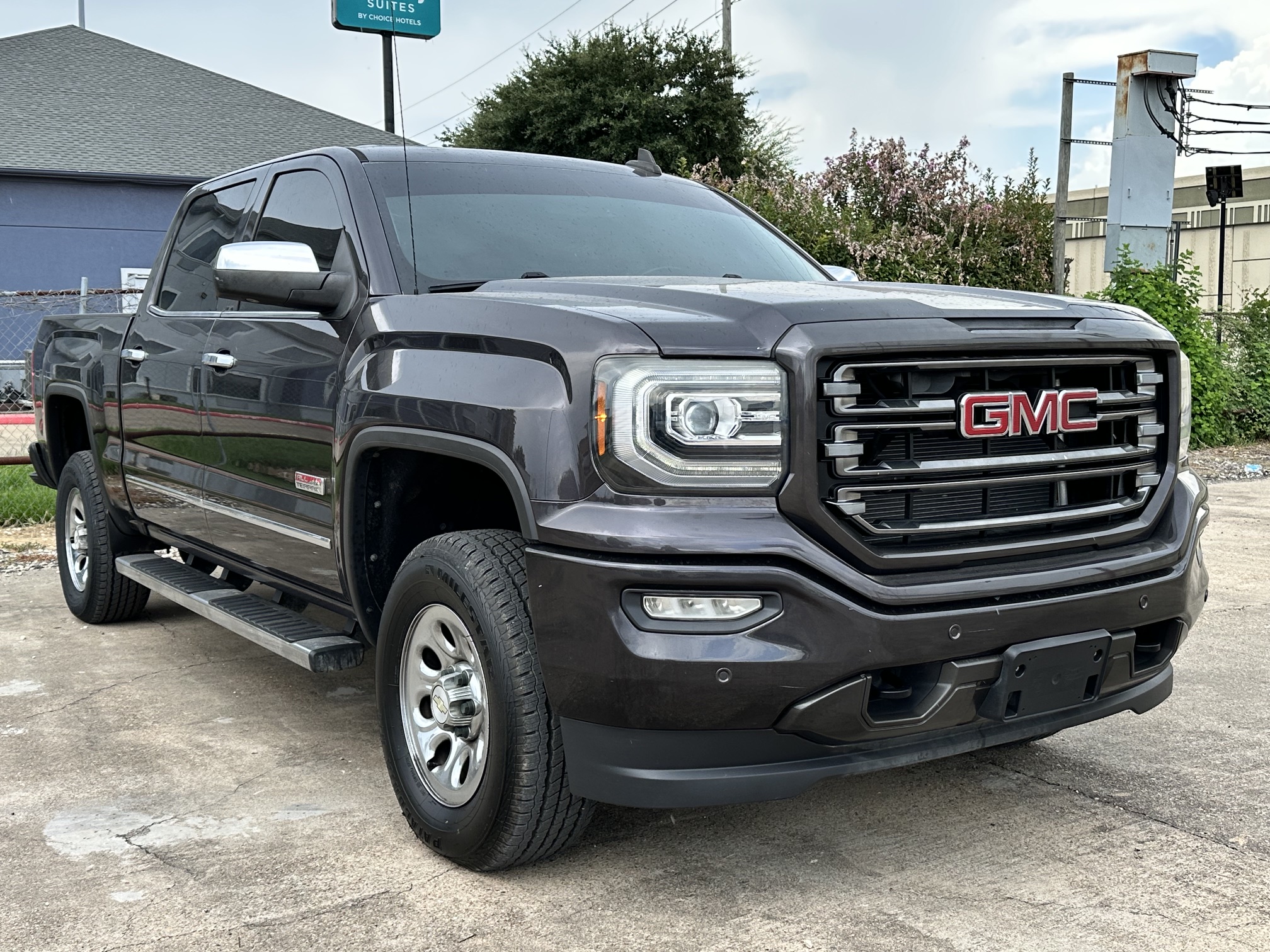 2017 GMC SIERRA used vehicle for sale in Houston
