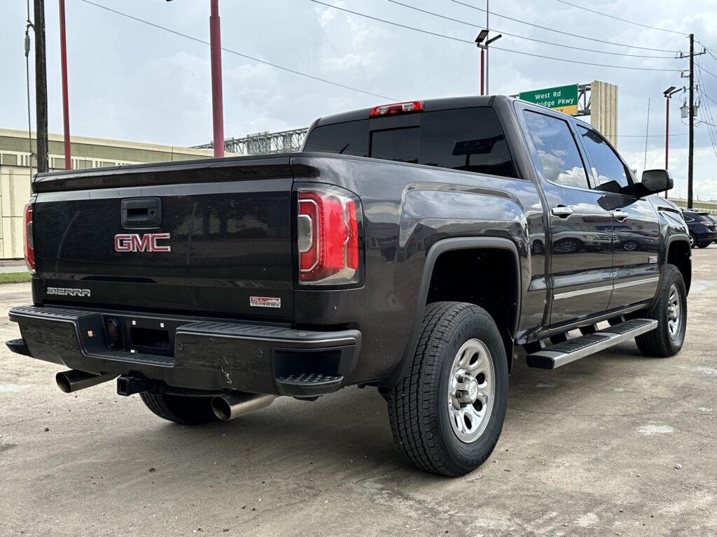 2017 GMC SIERRA used vehicle for sale in Houston