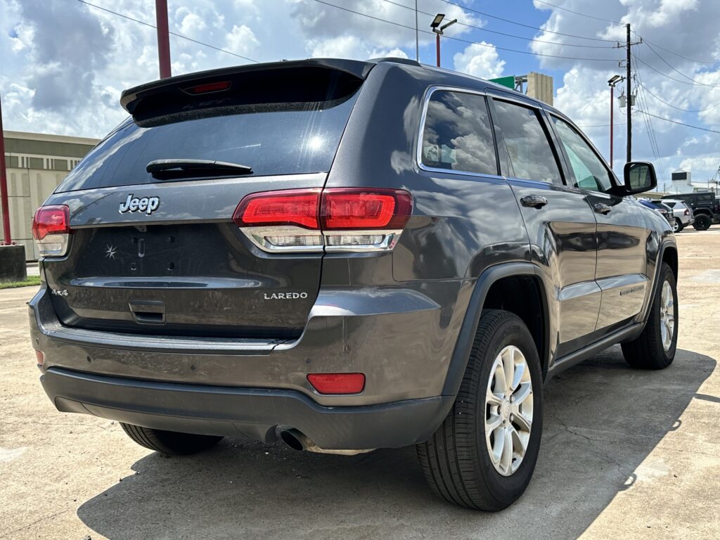 2021 JEEP GRAND CHEROKEE LAREDO used vehicle for sale in Houston