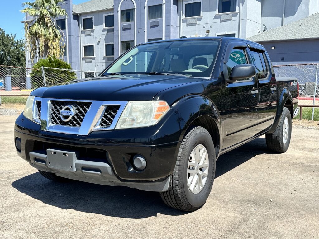 2015 NISSAN FRONTIER SV used vehicle for sale in Houston