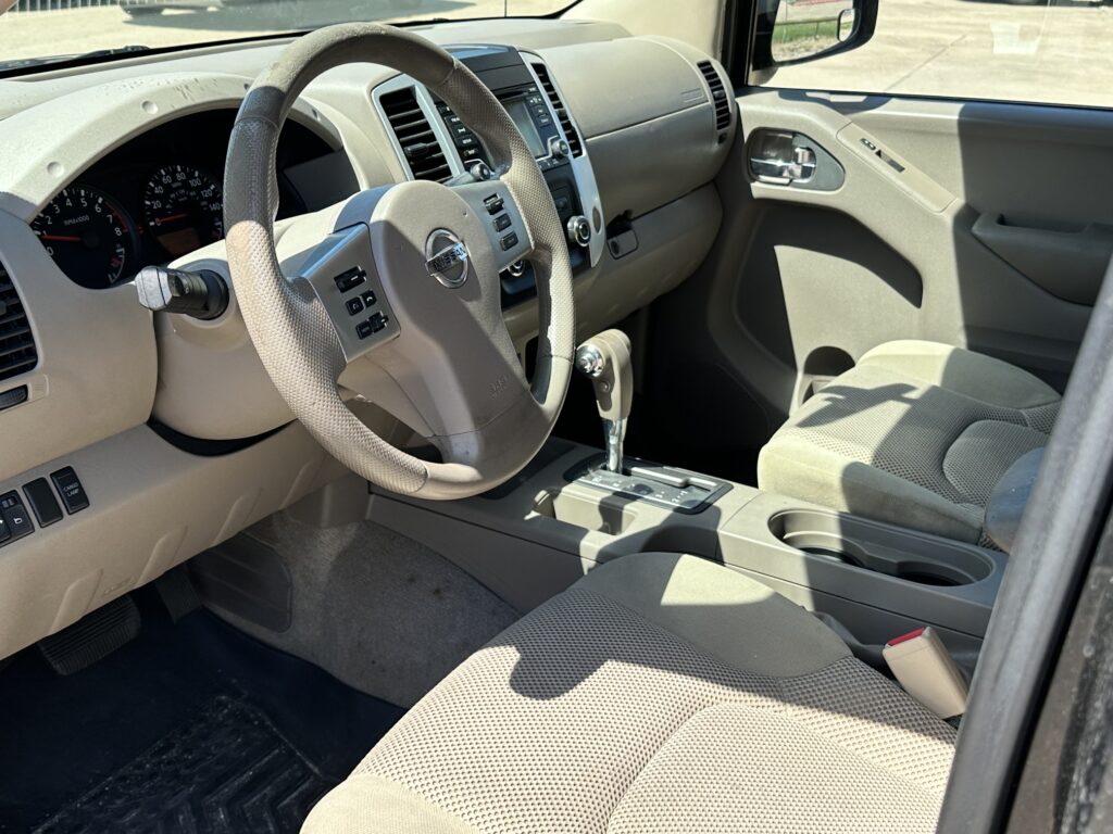 2015 NISSAN FRONTIER SV used vehicle for sale in Houston