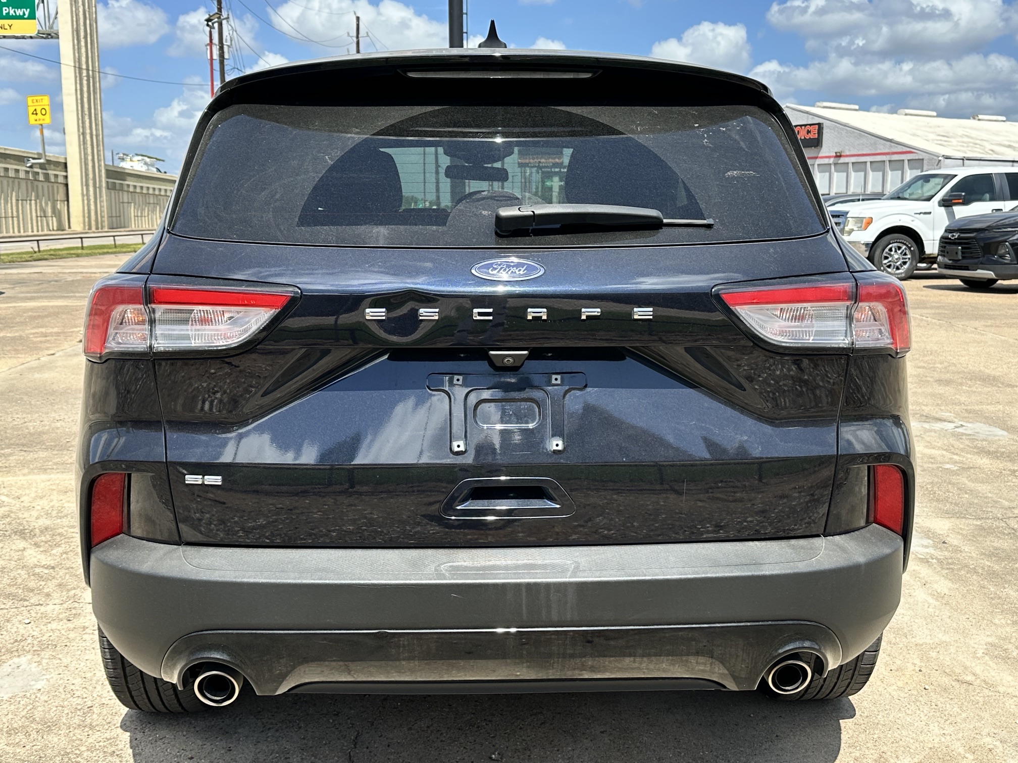 2022 FORD ESCAPE SE used vehicle for sale in Houston