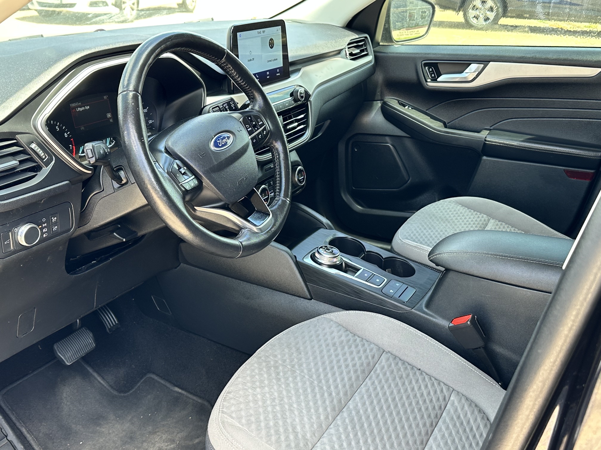 2022 FORD ESCAPE SE used vehicle for sale in Houston