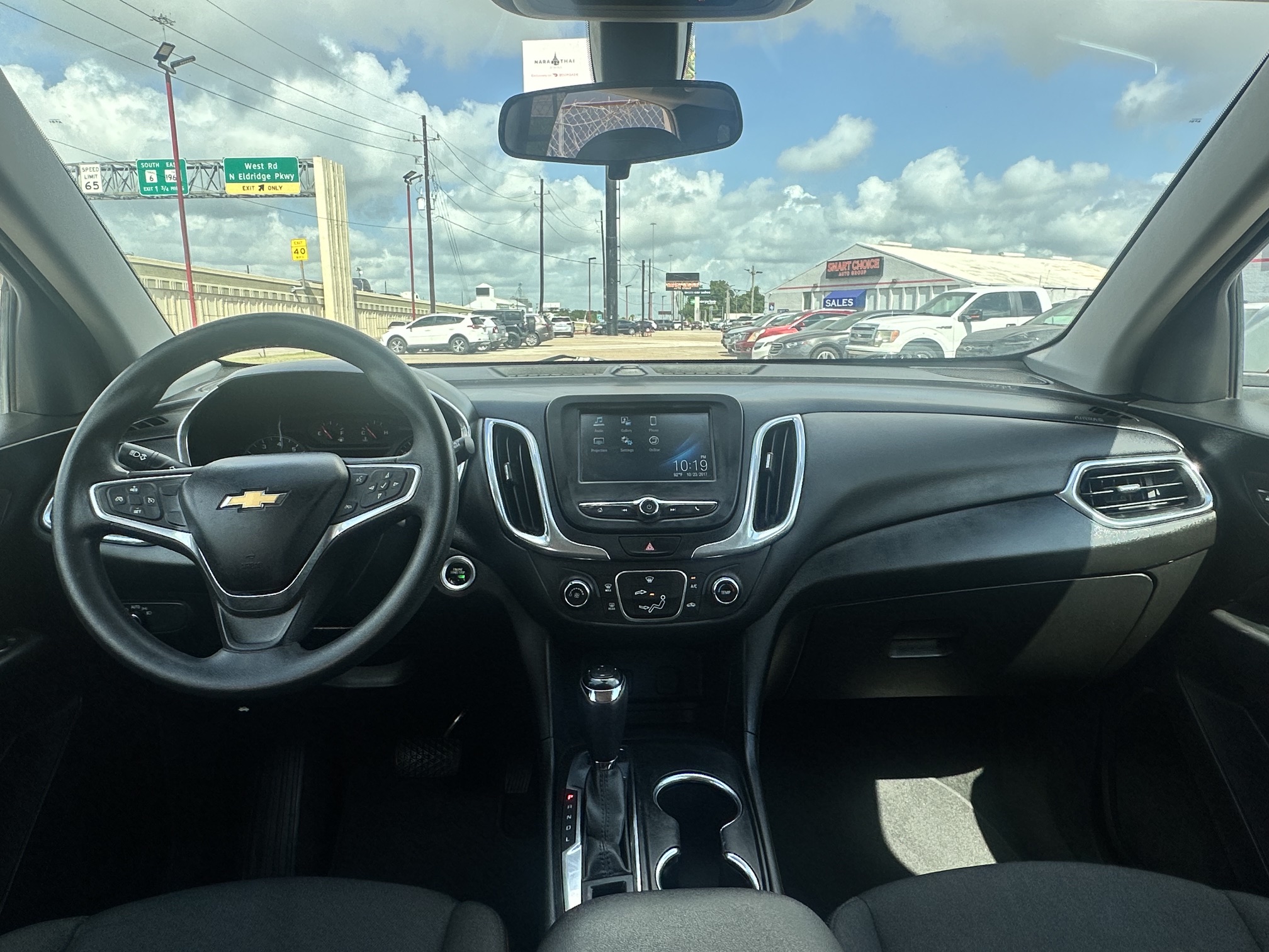 2018 CHEVY EQUINOX LT used vehicle for sale in Houston
