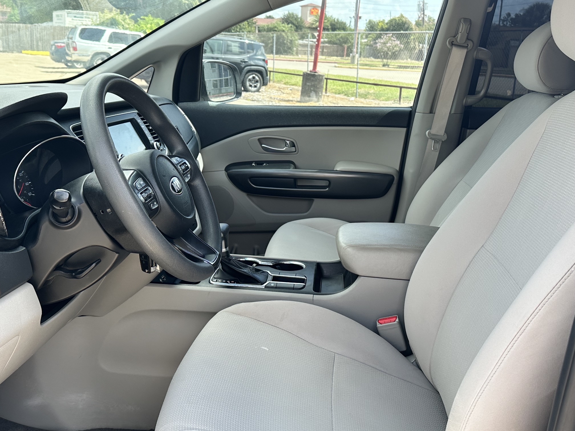 2021 KIA SEDONA LX used vehicle for sale in Houston