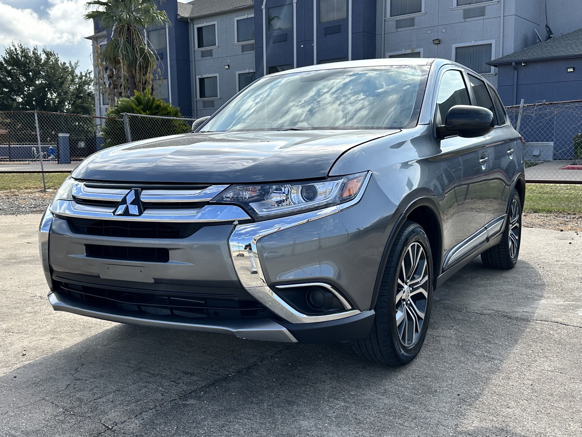 2016 MITSUBISHI OUTLANDER SE used vehicle for sale in Houston