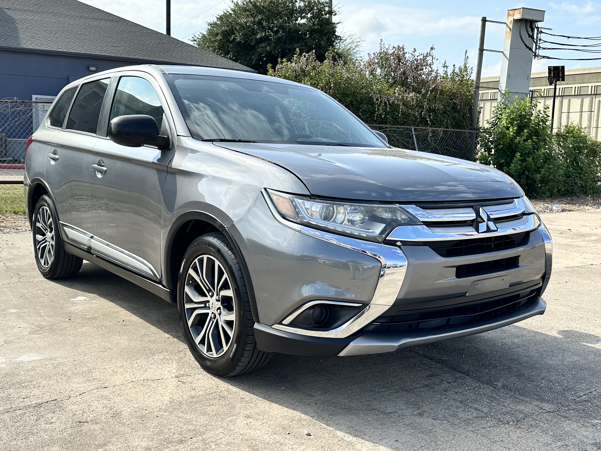 2016 MITSUBISHI OUTLANDER SE used vehicle for sale in Houston