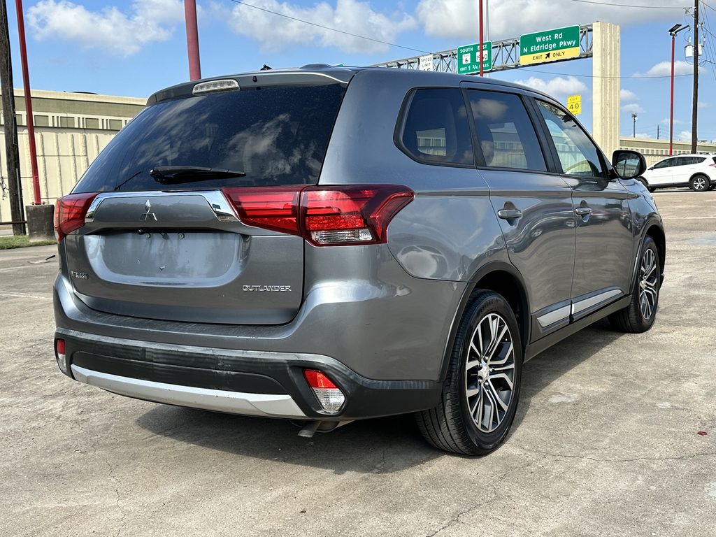 2016 MITSUBISHI OUTLANDER SE used vehicle for sale in Houston