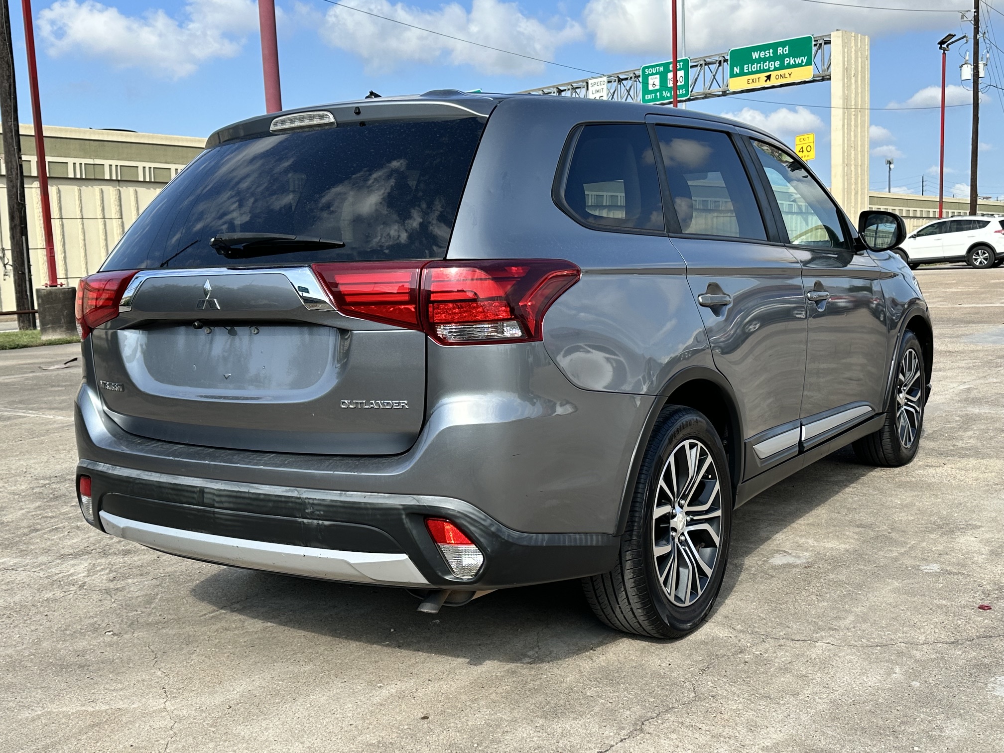2016 MITSUBISHI OUTLANDER SE used vehicle for sale in Houston