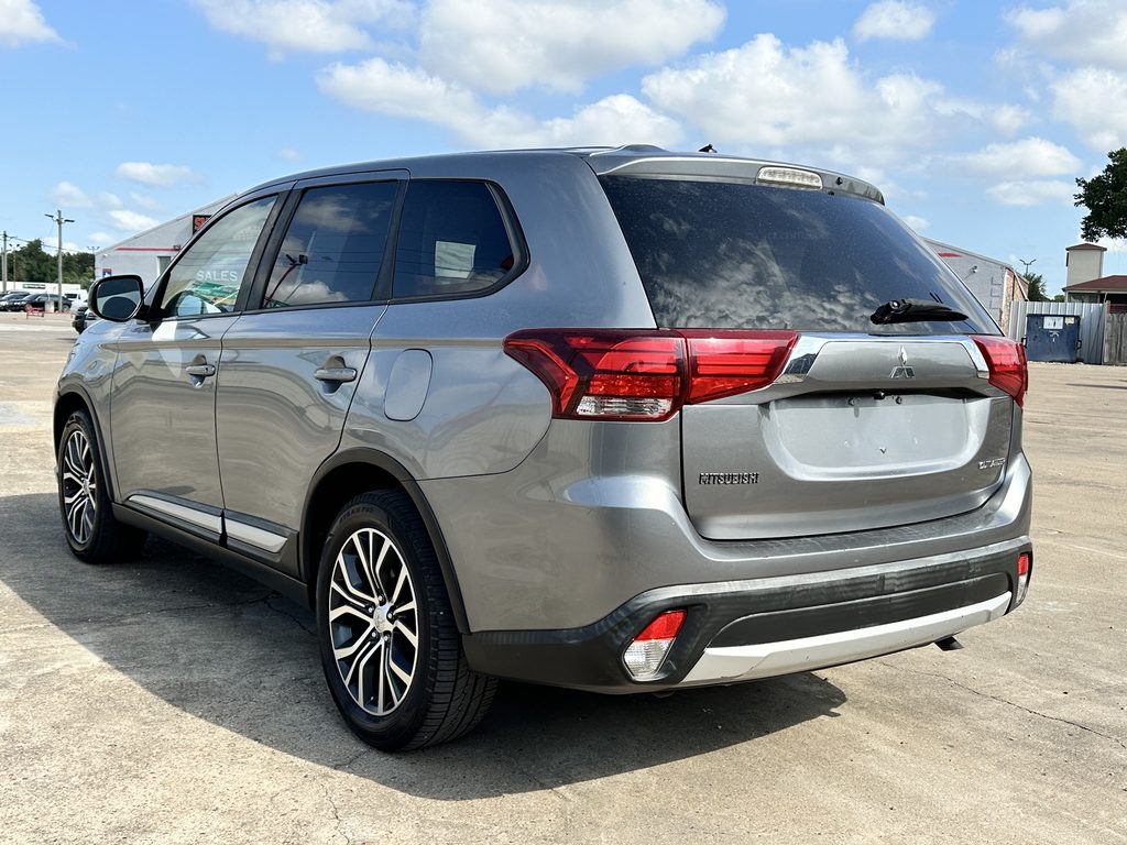 2016 MITSUBISHI OUTLANDER SE used vehicle for sale in Houston