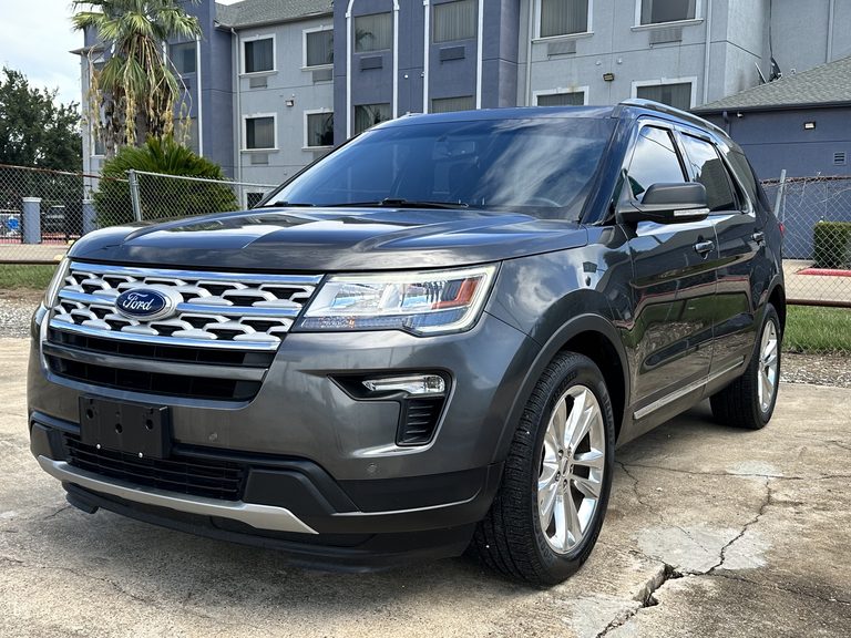 2019 FORD EXPLORER XLT, used vehicle for Texas-area shoppers