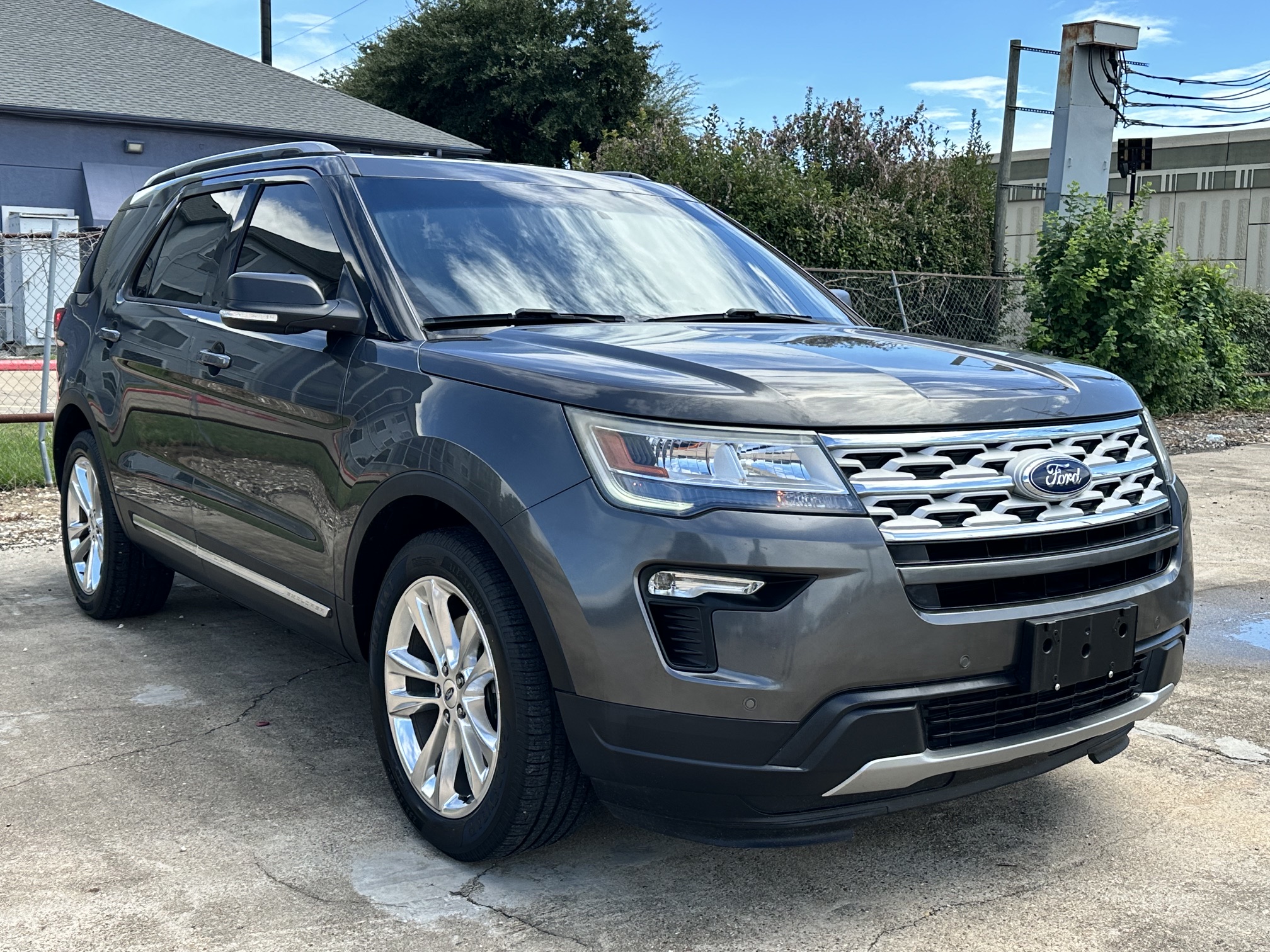 2019 FORD EXPLORER XLT used vehicle for sale in Houston