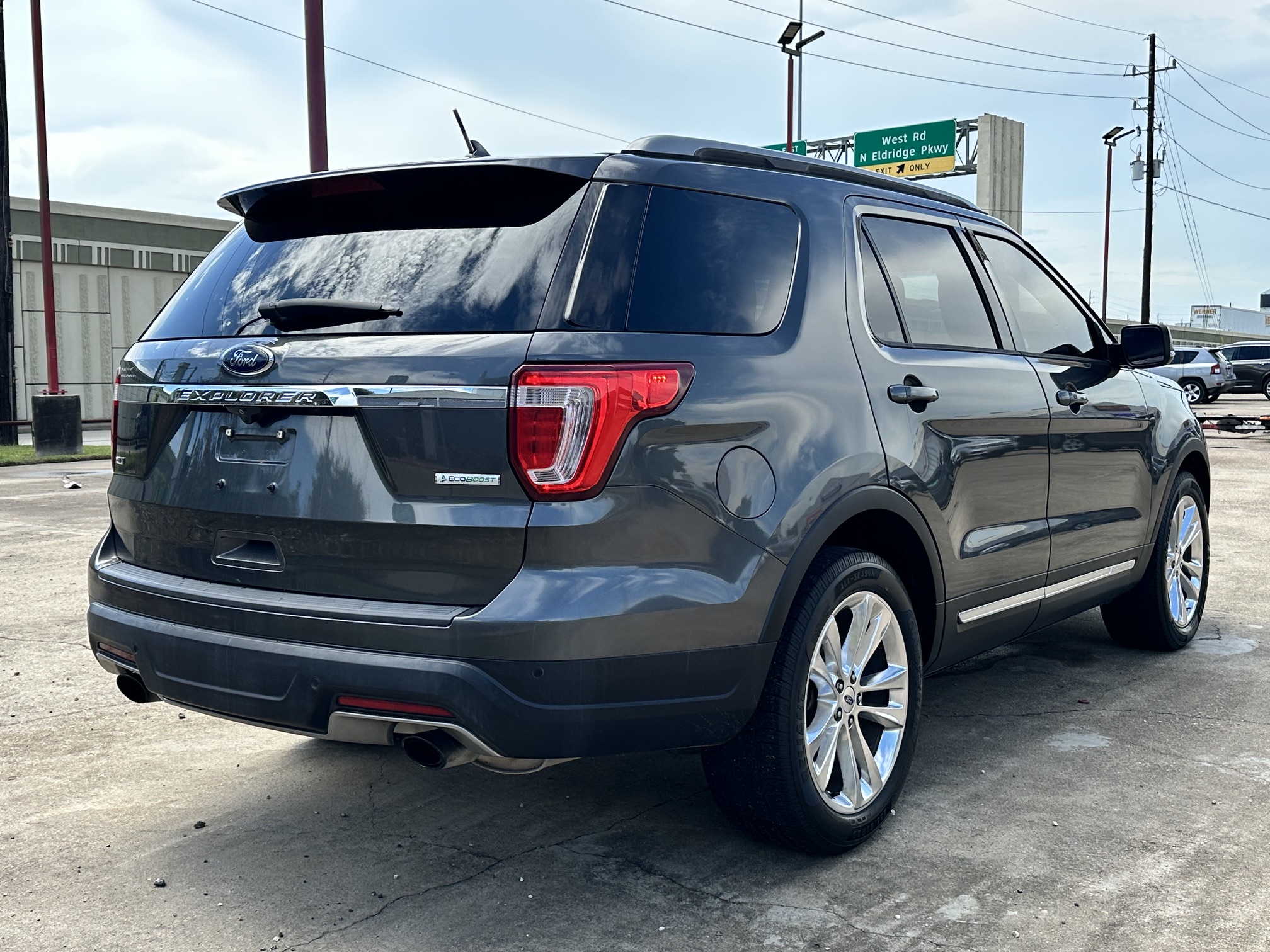 2019 FORD EXPLORER XLT used vehicle for sale in Houston