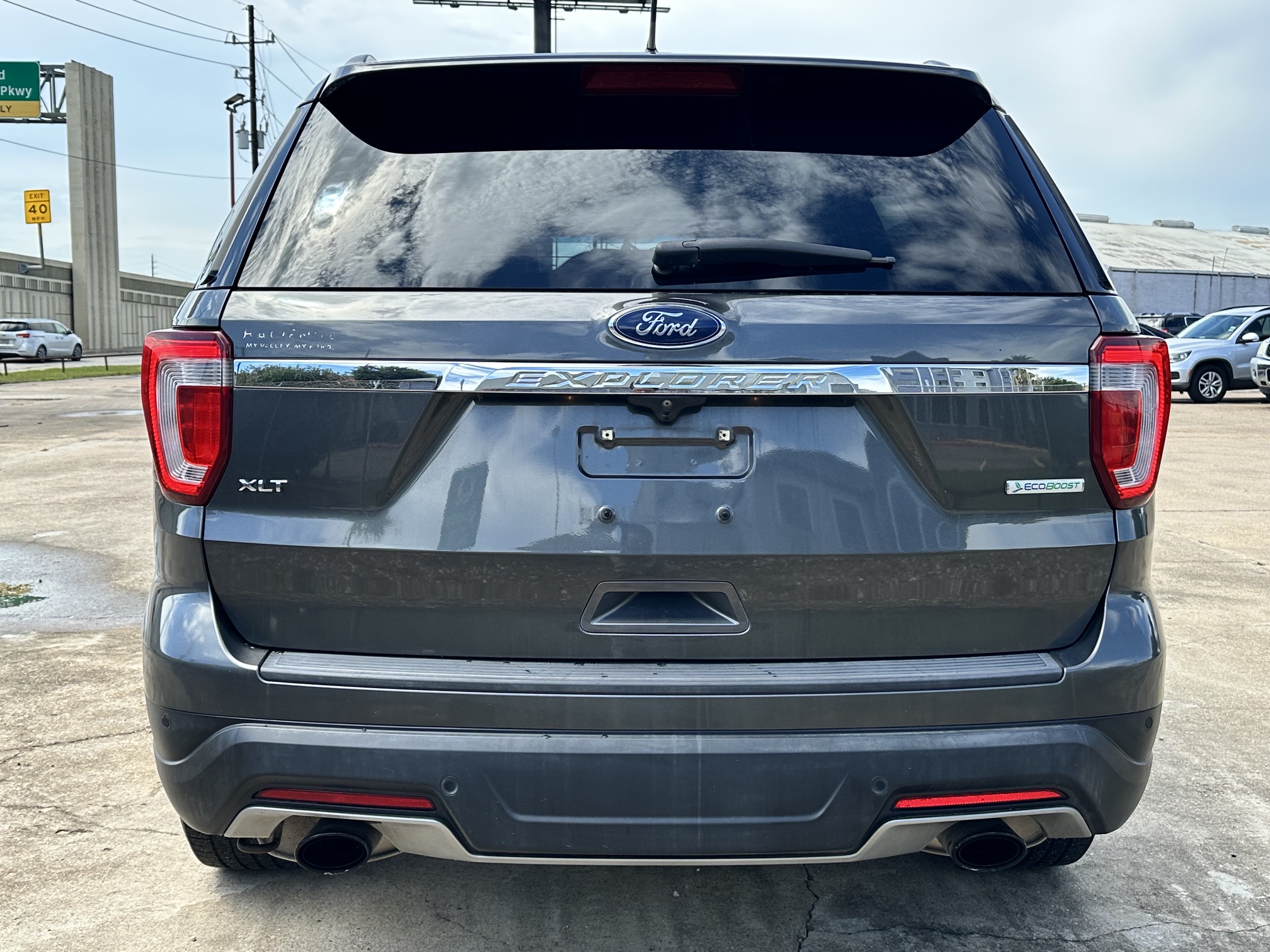 2019 FORD EXPLORER XLT used vehicle for sale in Houston