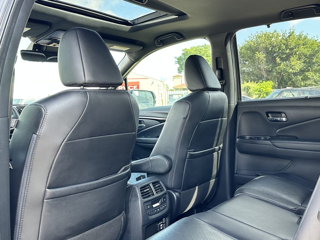 2020 HONDA PASSPORT TOURING used vehicle for sale in Houston