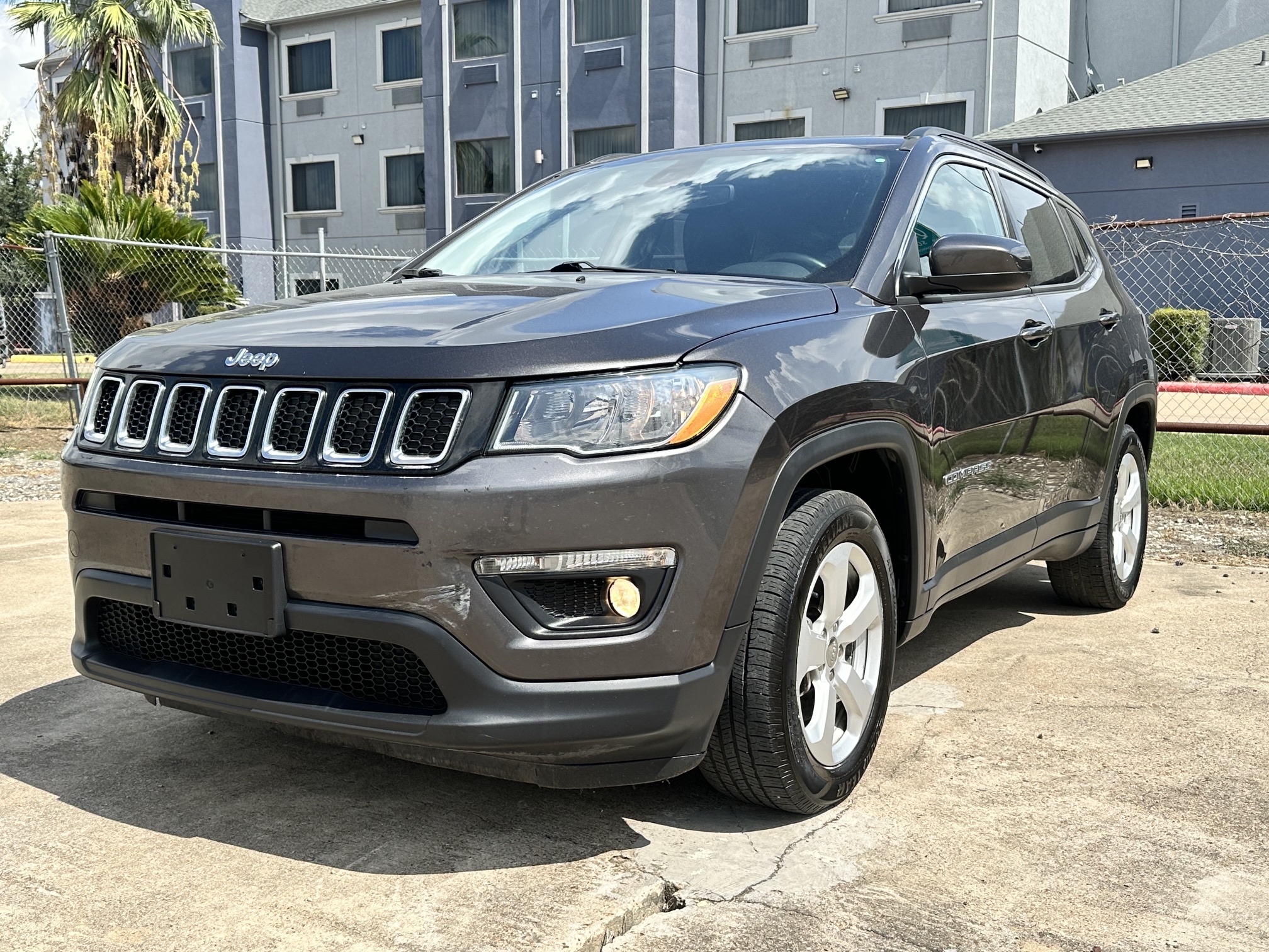 2019 JEEP CHEROKEE LATITUDE used vehicle for sale in Houston