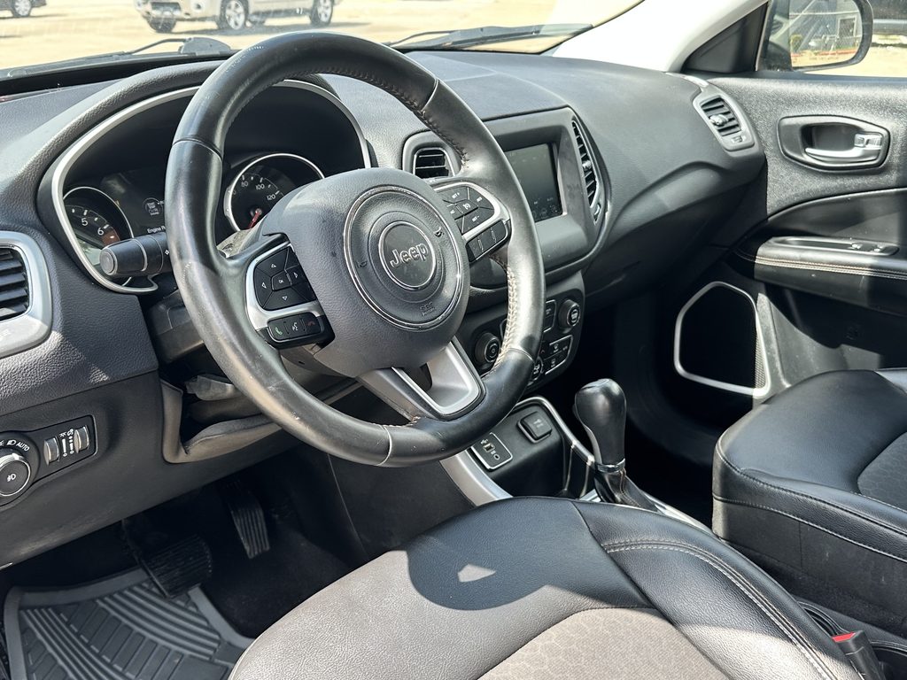 2019 JEEP CHEROKEE LATITUDE used vehicle for sale in Houston