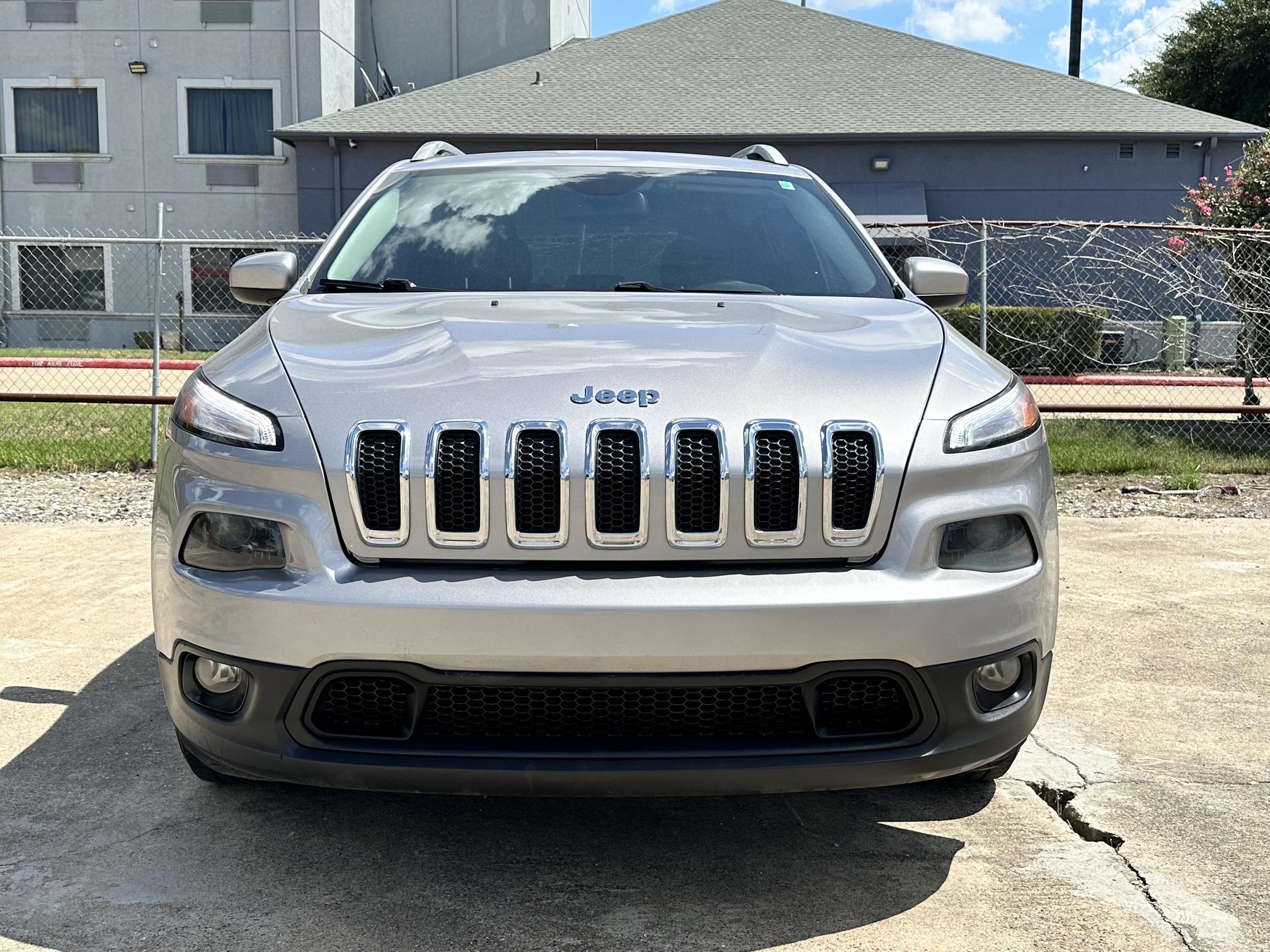 2018 JEEP CHEROKEE LATITUDE used vehicle for sale in Houston