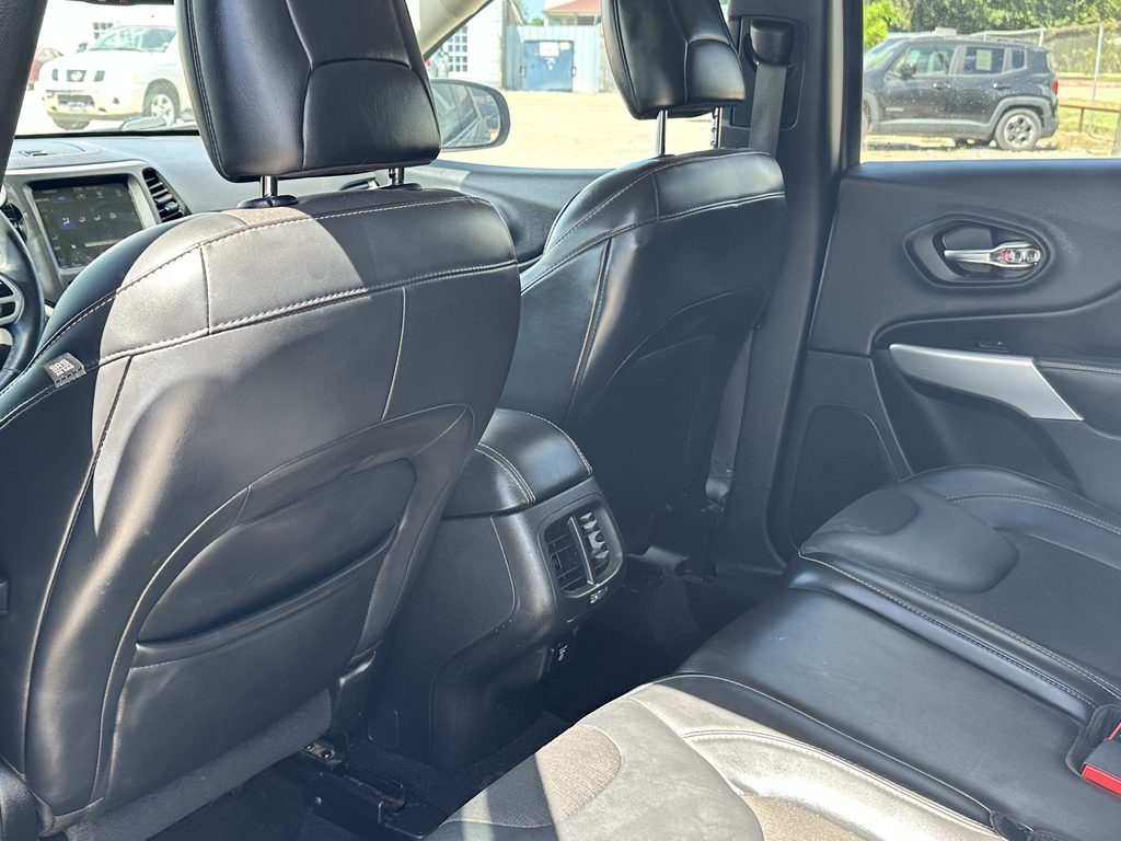 2018 JEEP CHEROKEE LATITUDE used vehicle for sale in Houston