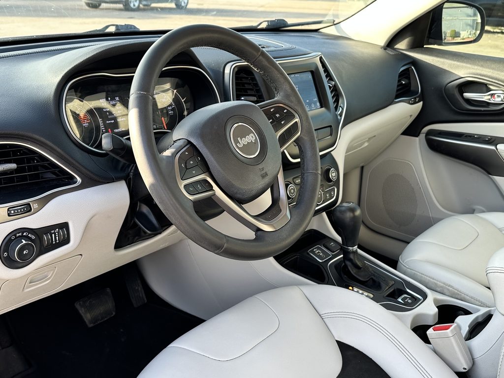 2020 JEEP CHEROKEE LATITUDE used vehicle for sale in Houston