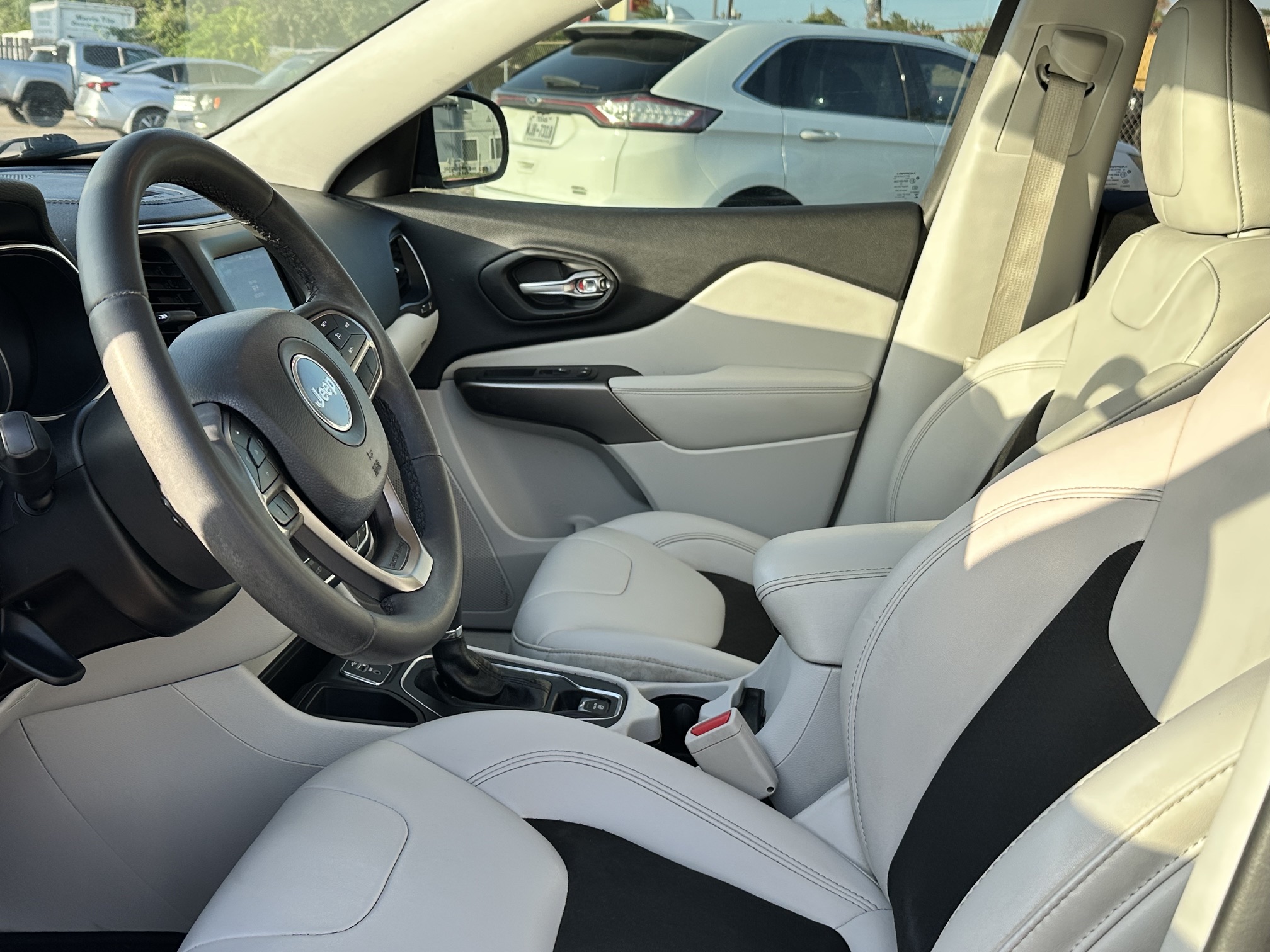 2020 JEEP CHEROKEE LATITUDE used vehicle for sale in Houston