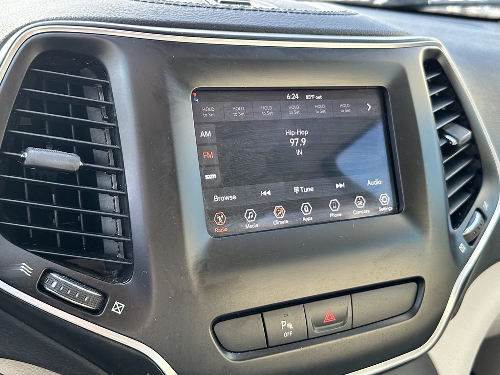 2020 JEEP CHEROKEE LATITUDE used vehicle for sale in Houston