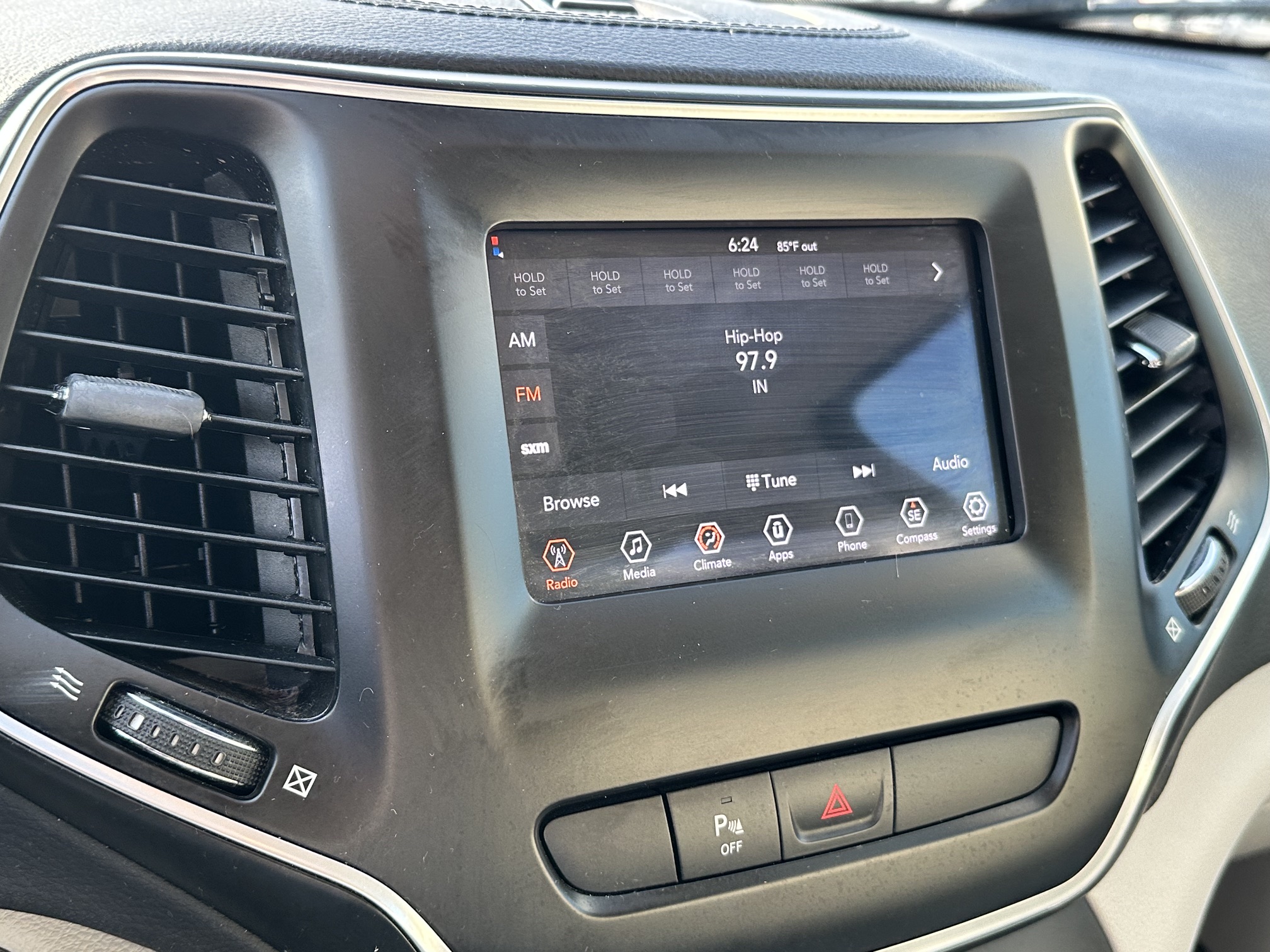 2020 JEEP CHEROKEE LATITUDE used vehicle for sale in Houston
