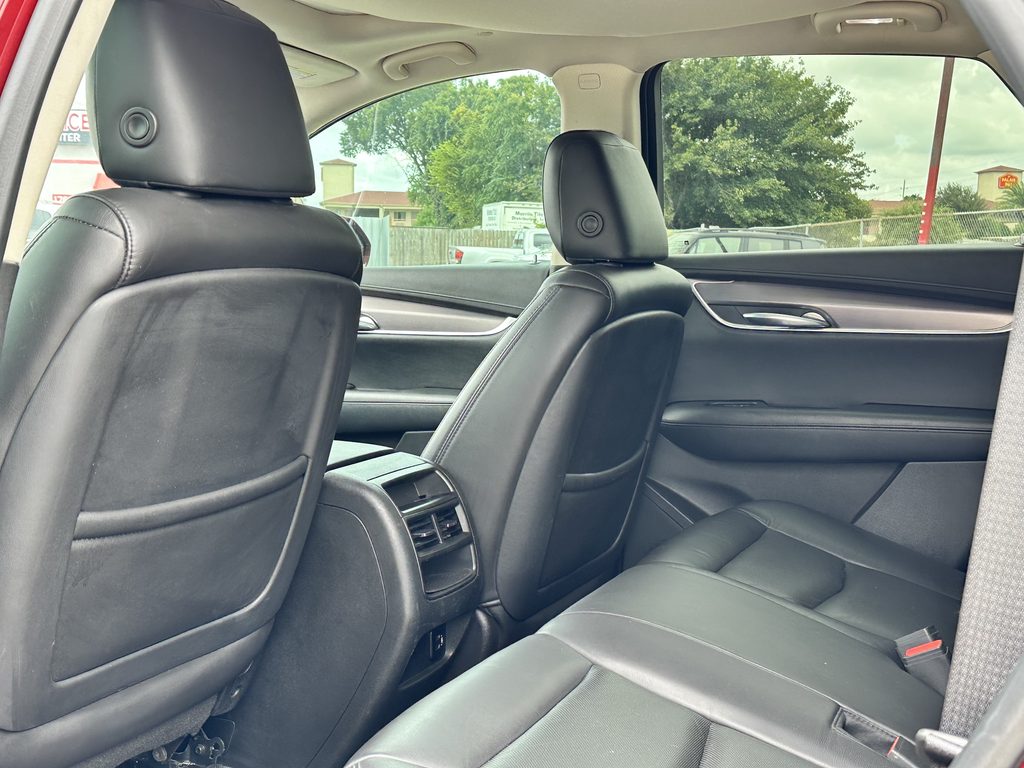 2017 CADILLAC XT5 used vehicle for sale in Houston