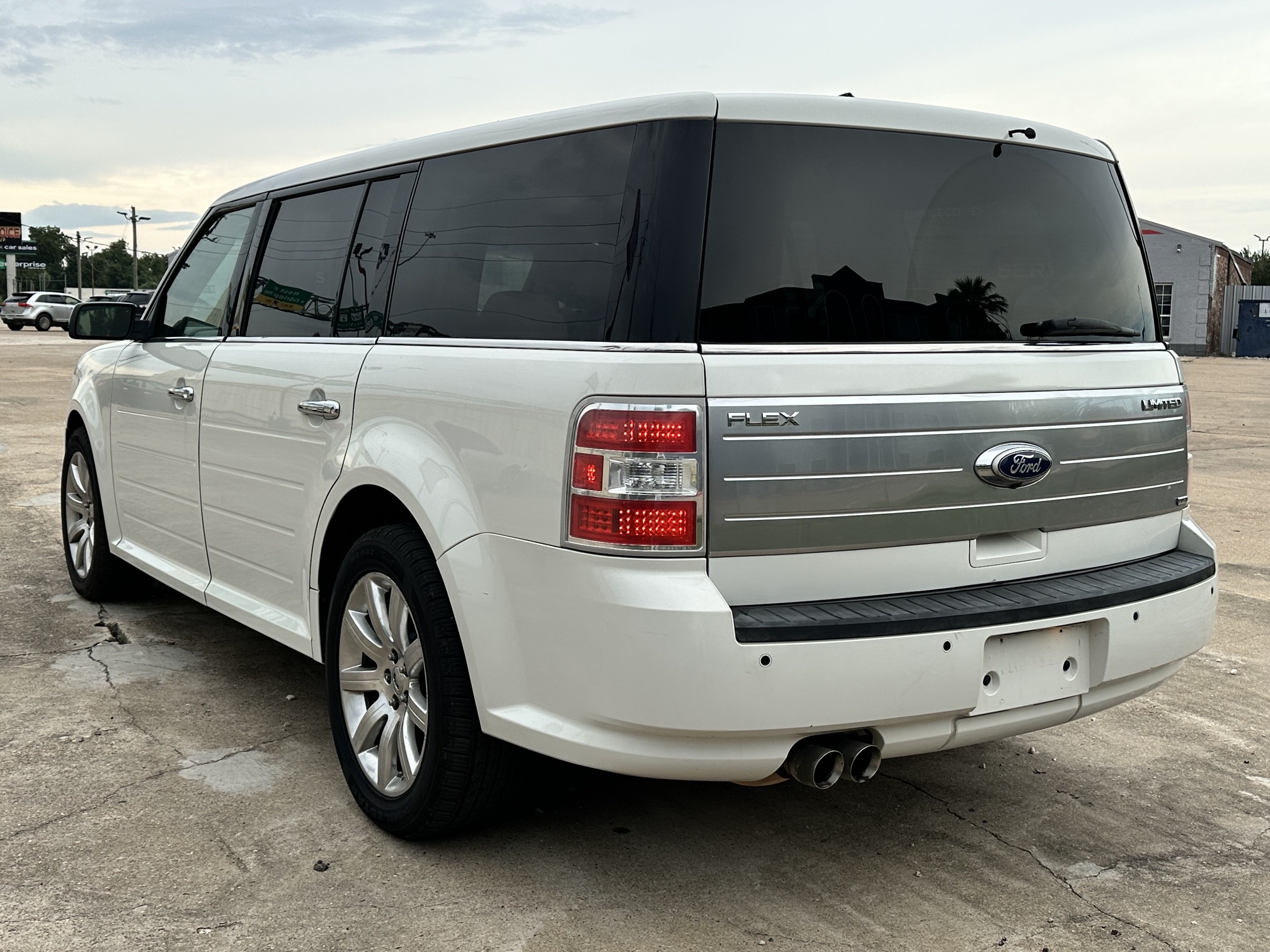 2011 FORD FLEX LIMITED used vehicle for sale in Houston