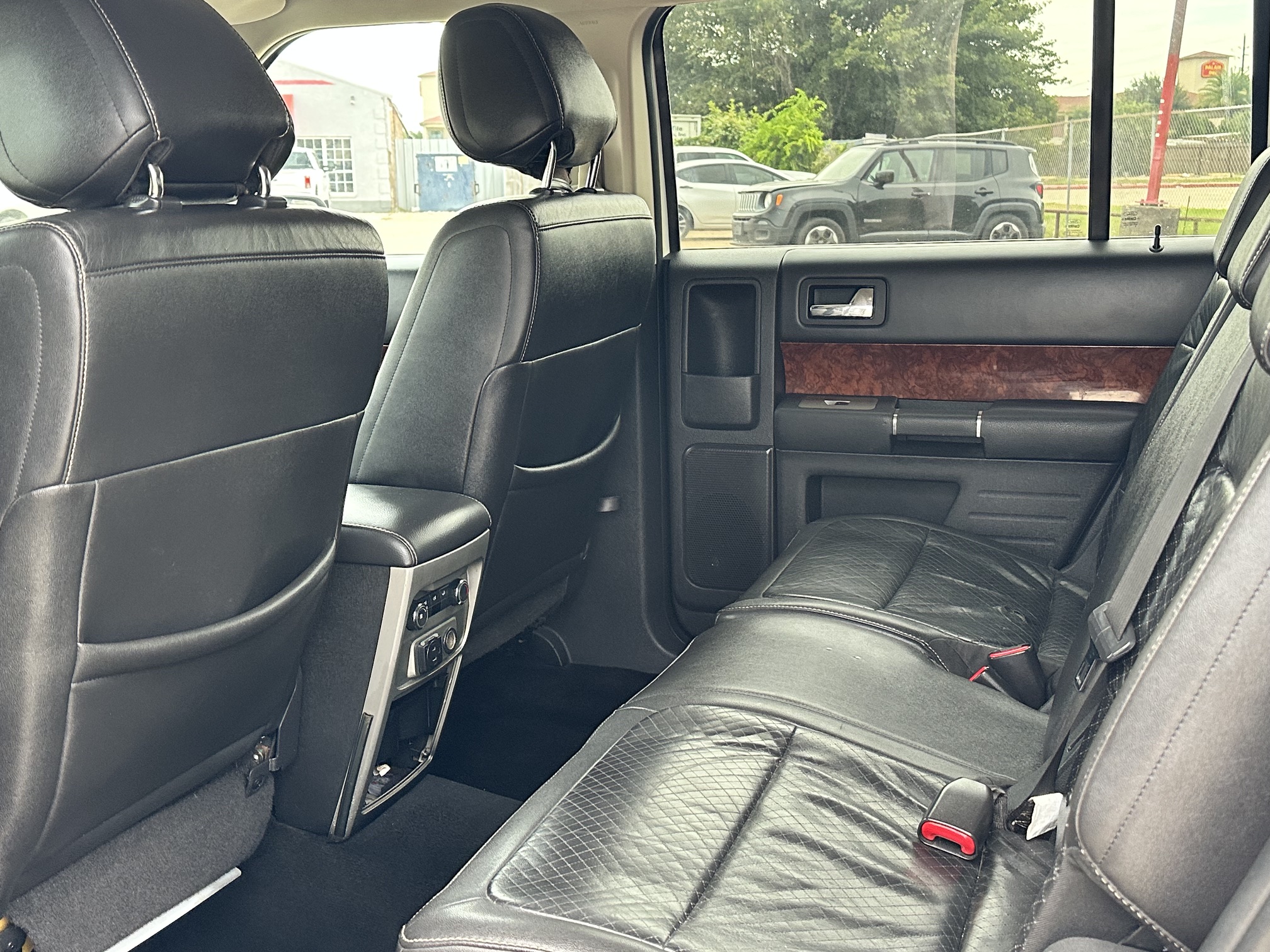 2011 FORD FLEX LIMITED used vehicle for sale in Houston