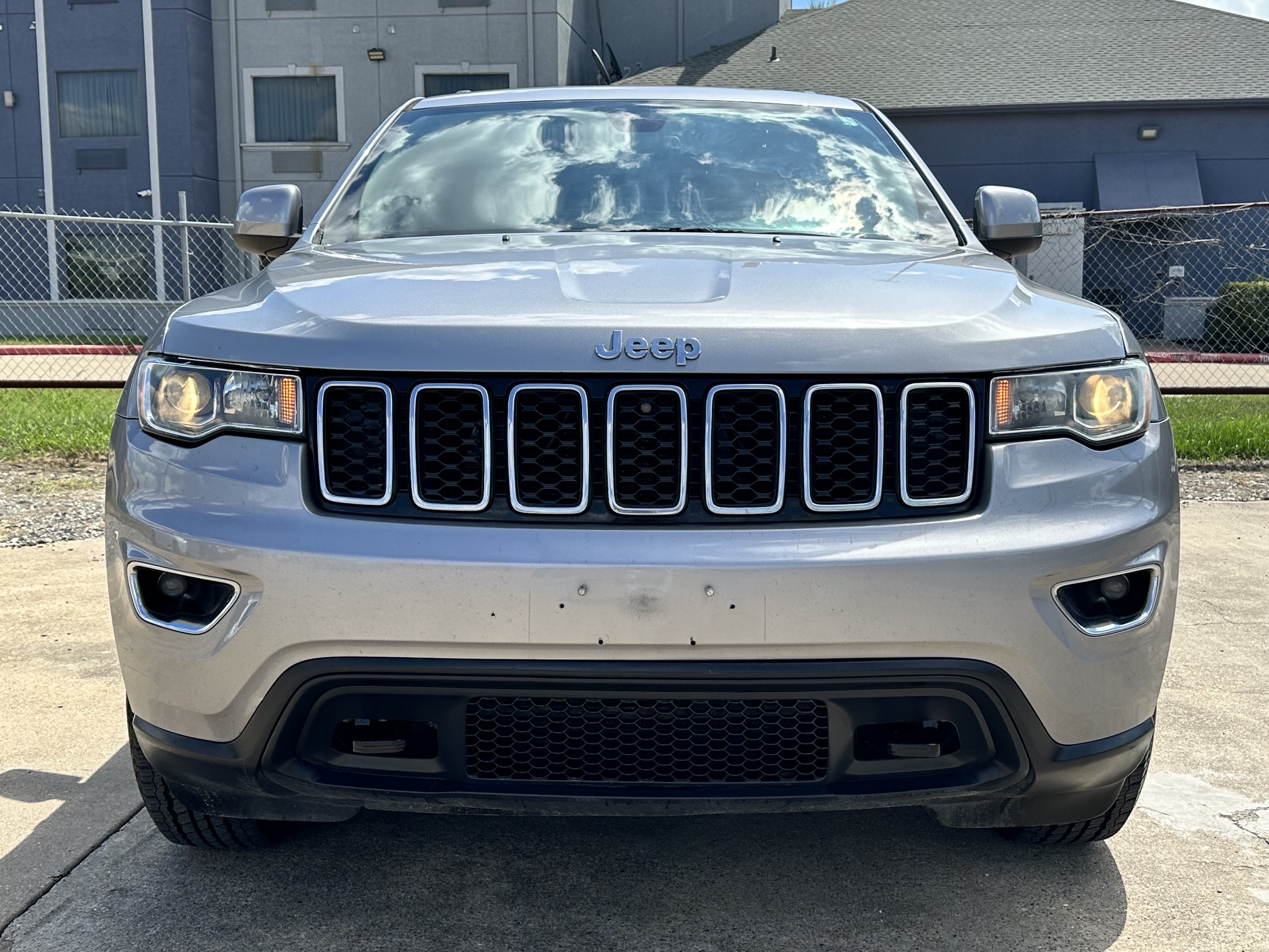 2018 JEEP GRAND CHEROKEE LAREDO used vehicle for sale in Houston