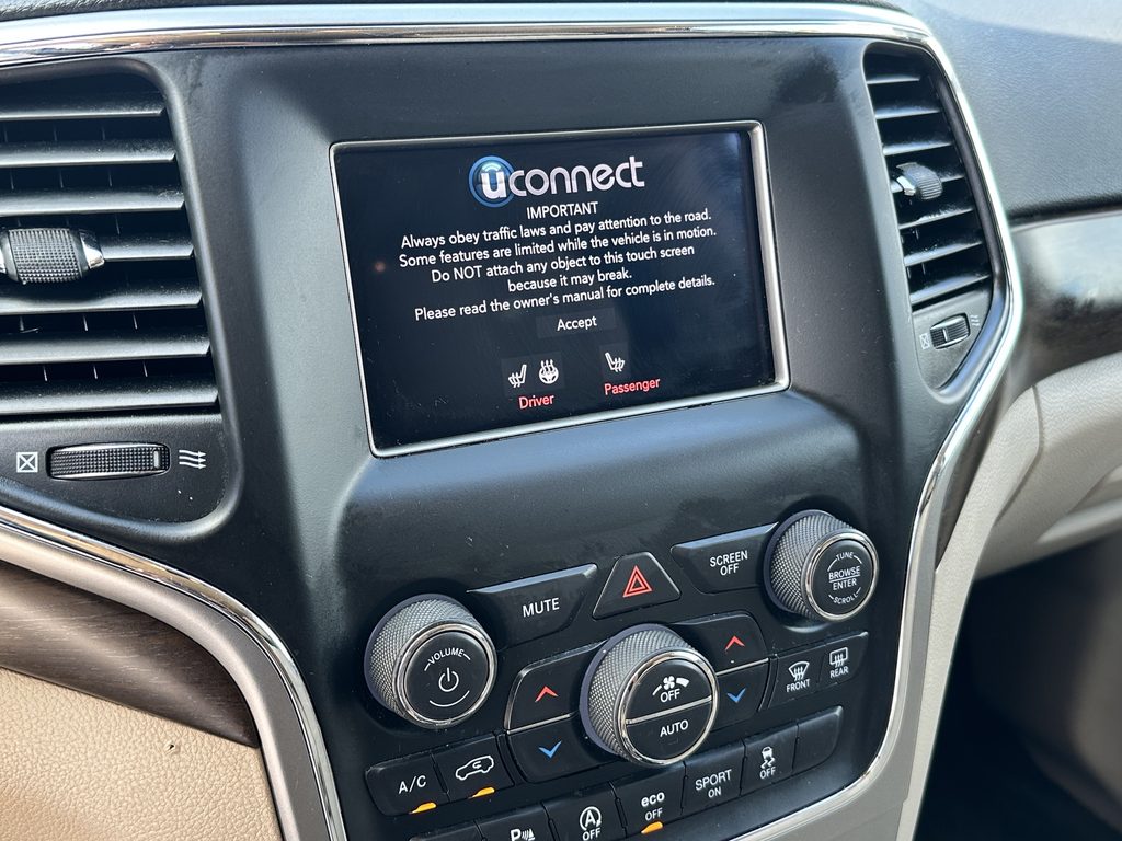 2018 JEEP GRAND CHEROKEE LAREDO used vehicle for sale in Houston