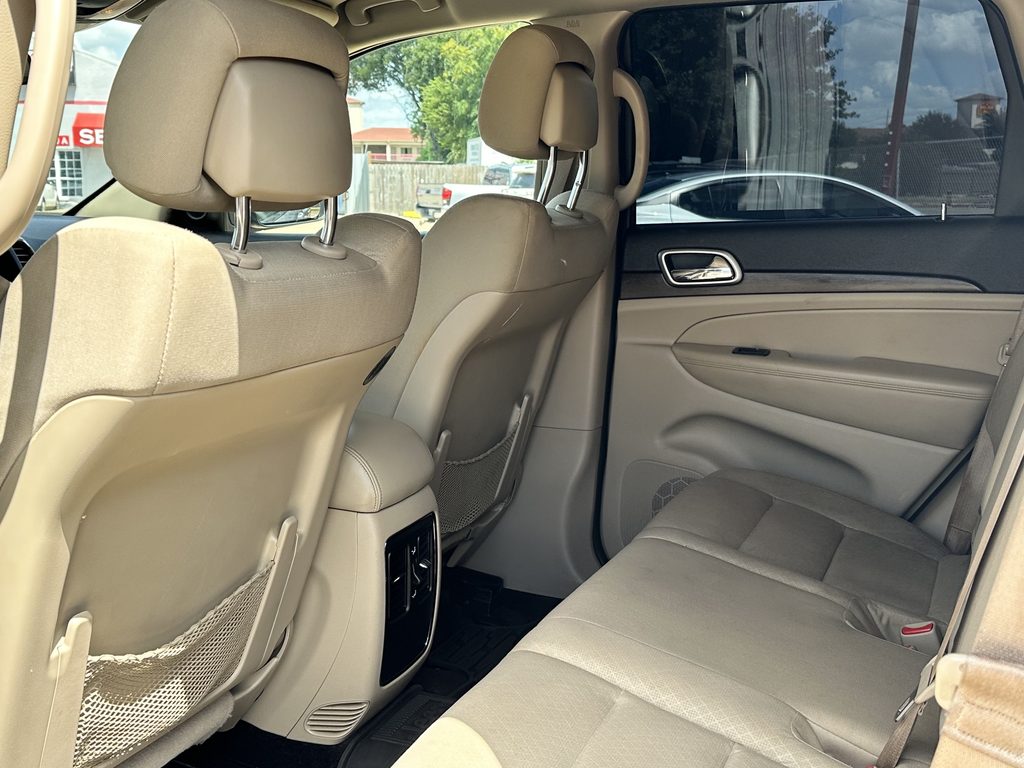 2018 JEEP GRAND CHEROKEE LAREDO used vehicle for sale in Houston